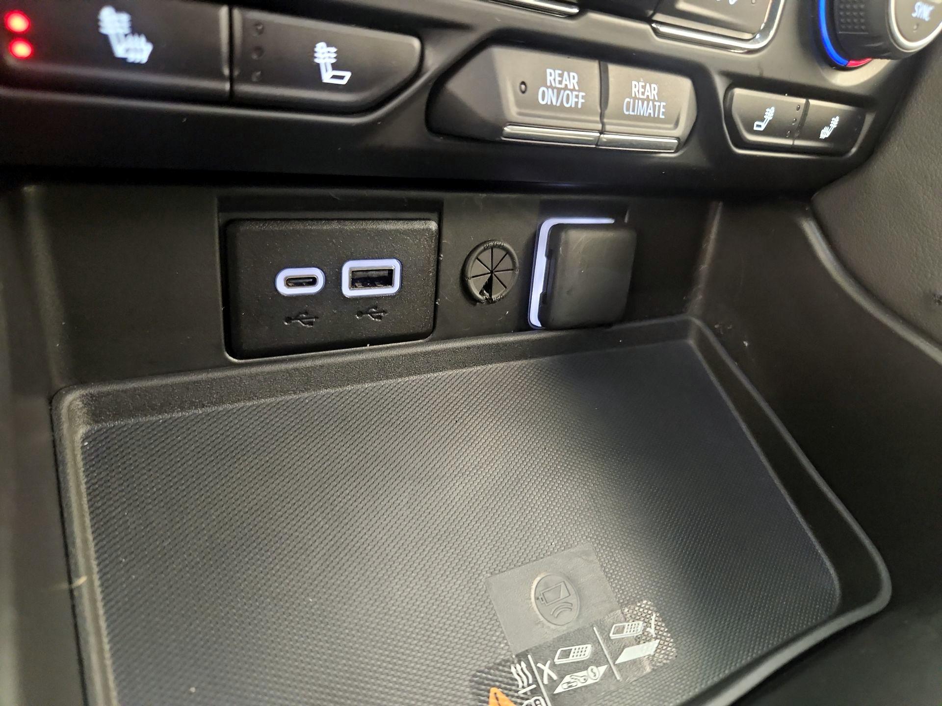 Thumbnail: 2024 Chevrolet Suburban - 18