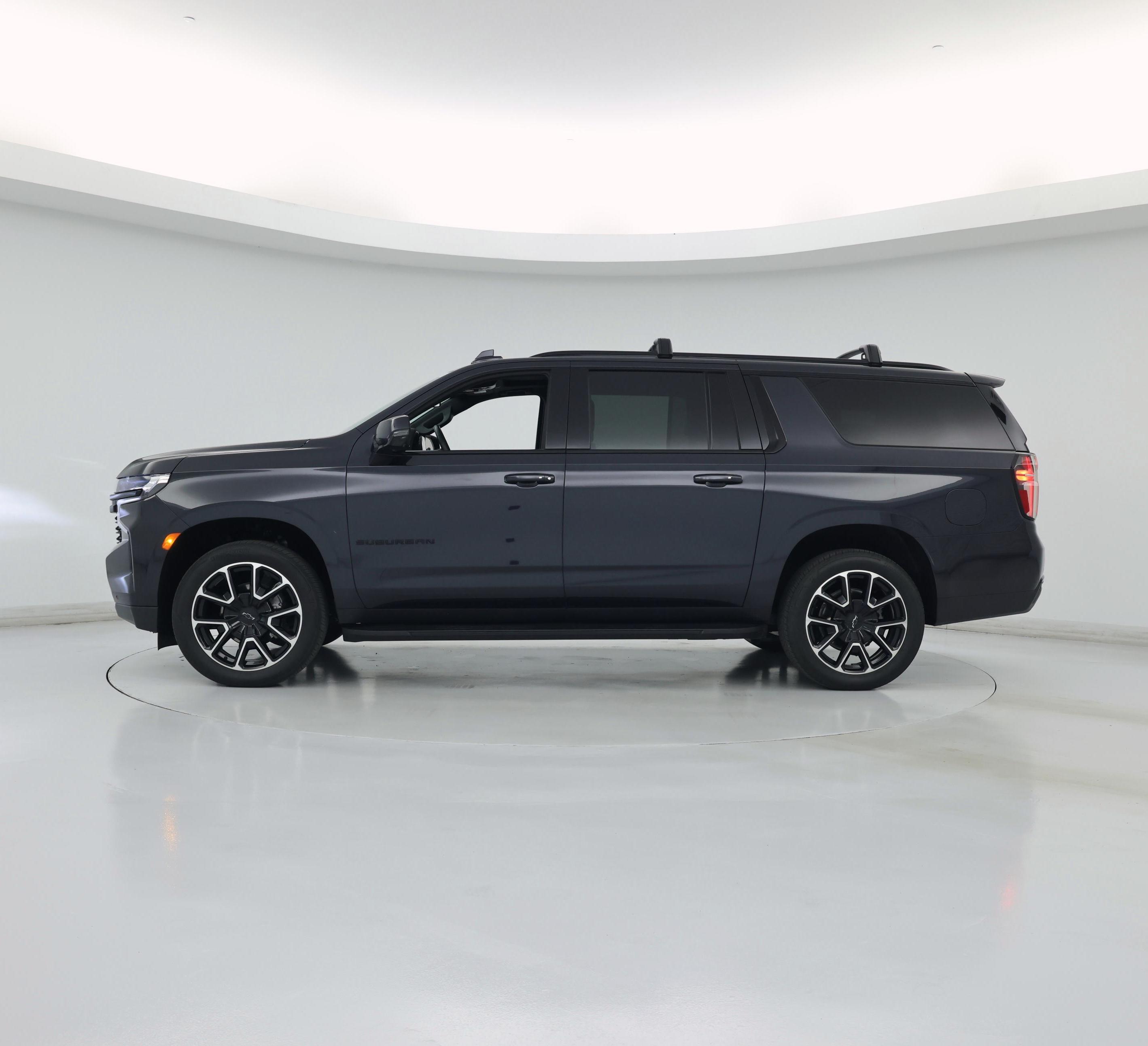 Thumbnail: 2024 Chevrolet Suburban - 3