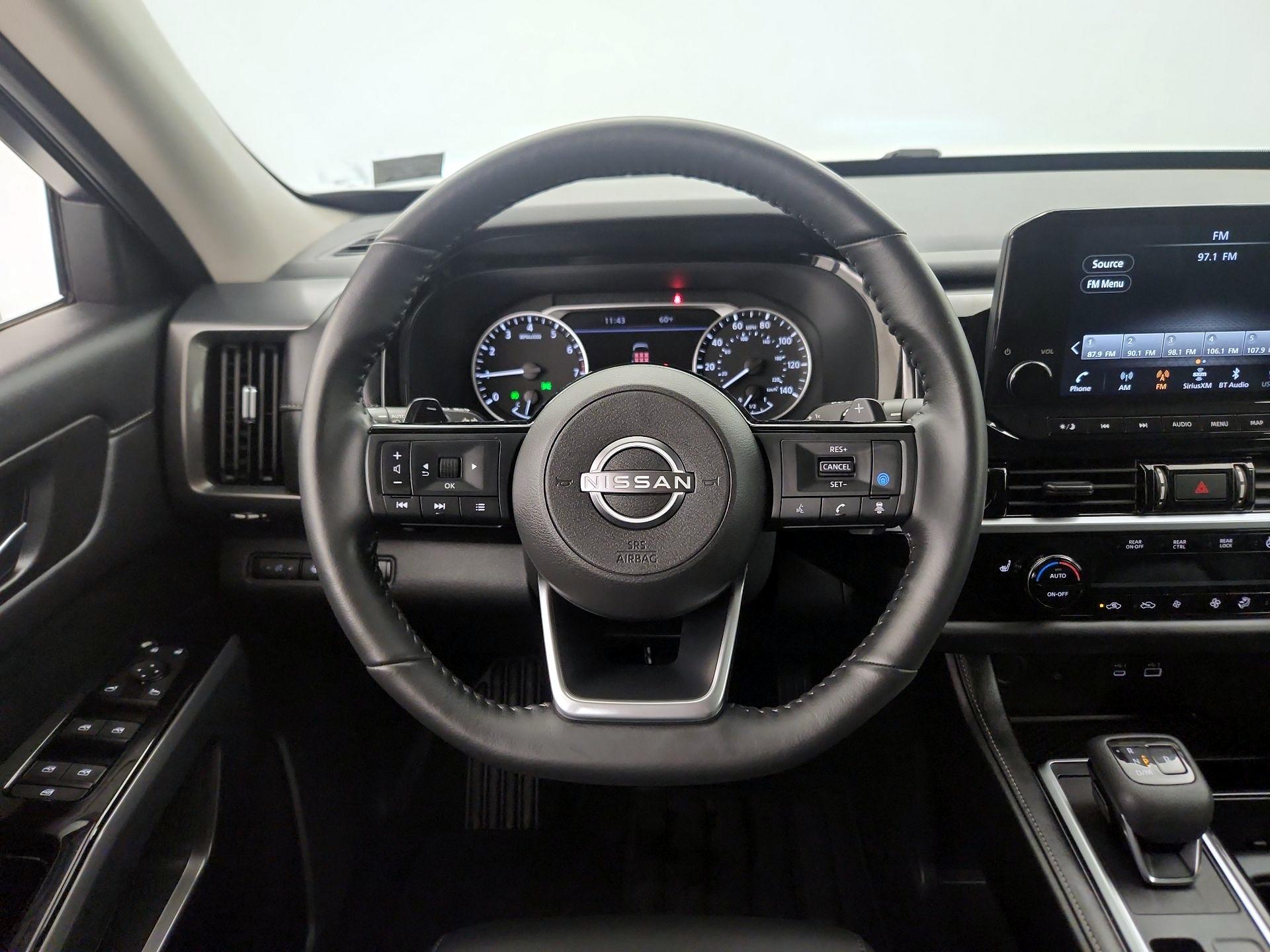 Thumbnail: 2023 Nissan Pathfinder - 10