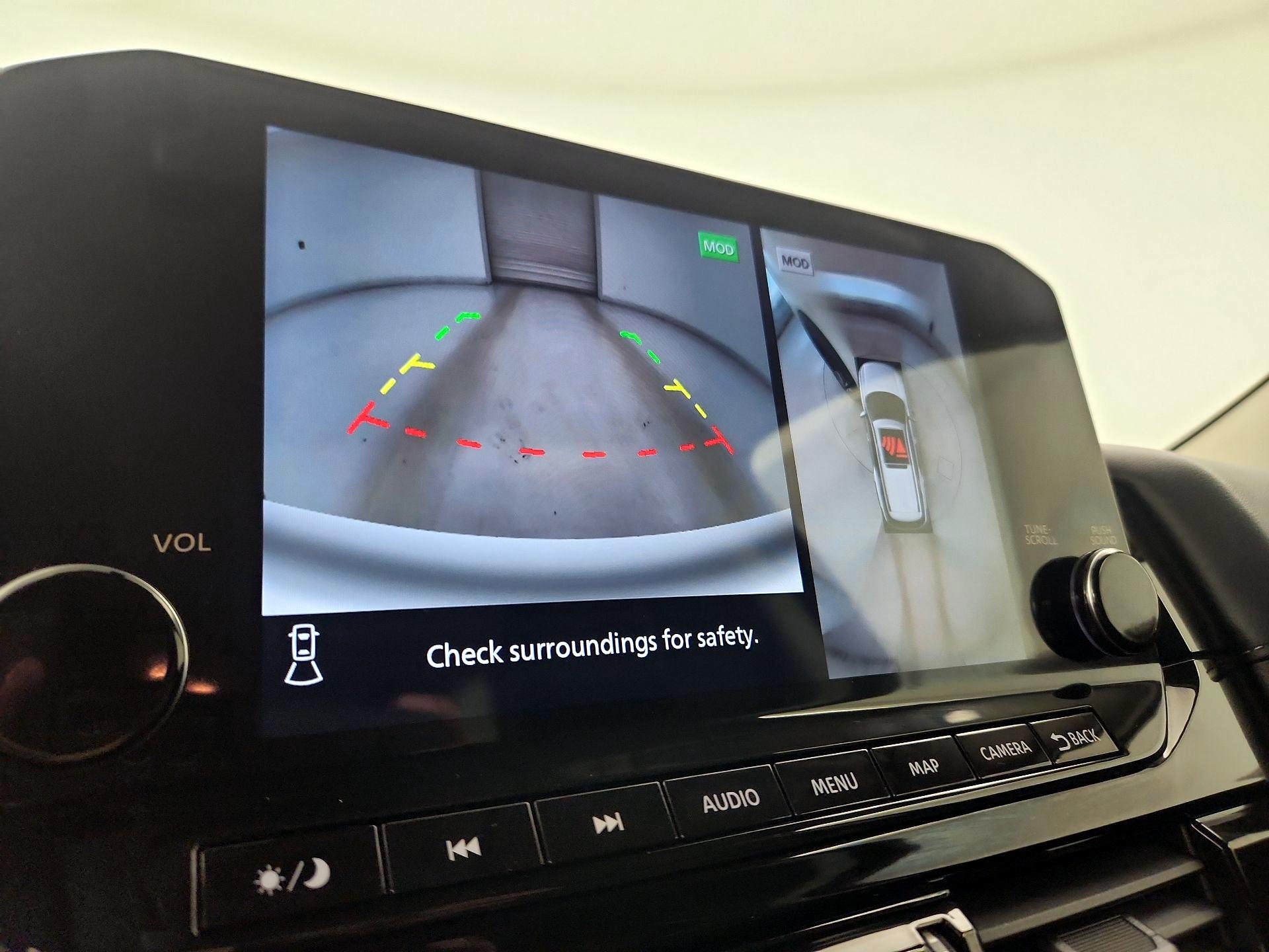 Thumbnail: 2023 Nissan Pathfinder - 14