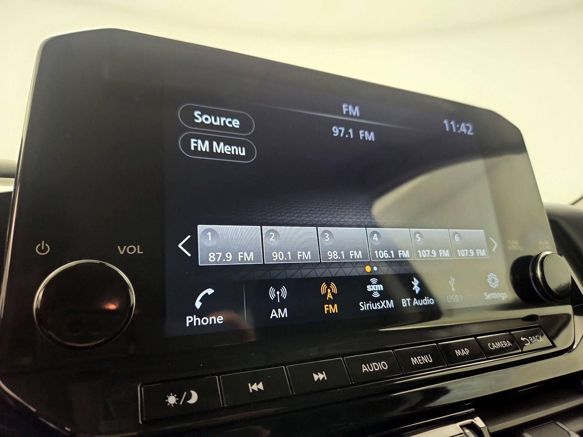 Thumbnail: 2023 Nissan Pathfinder - 15