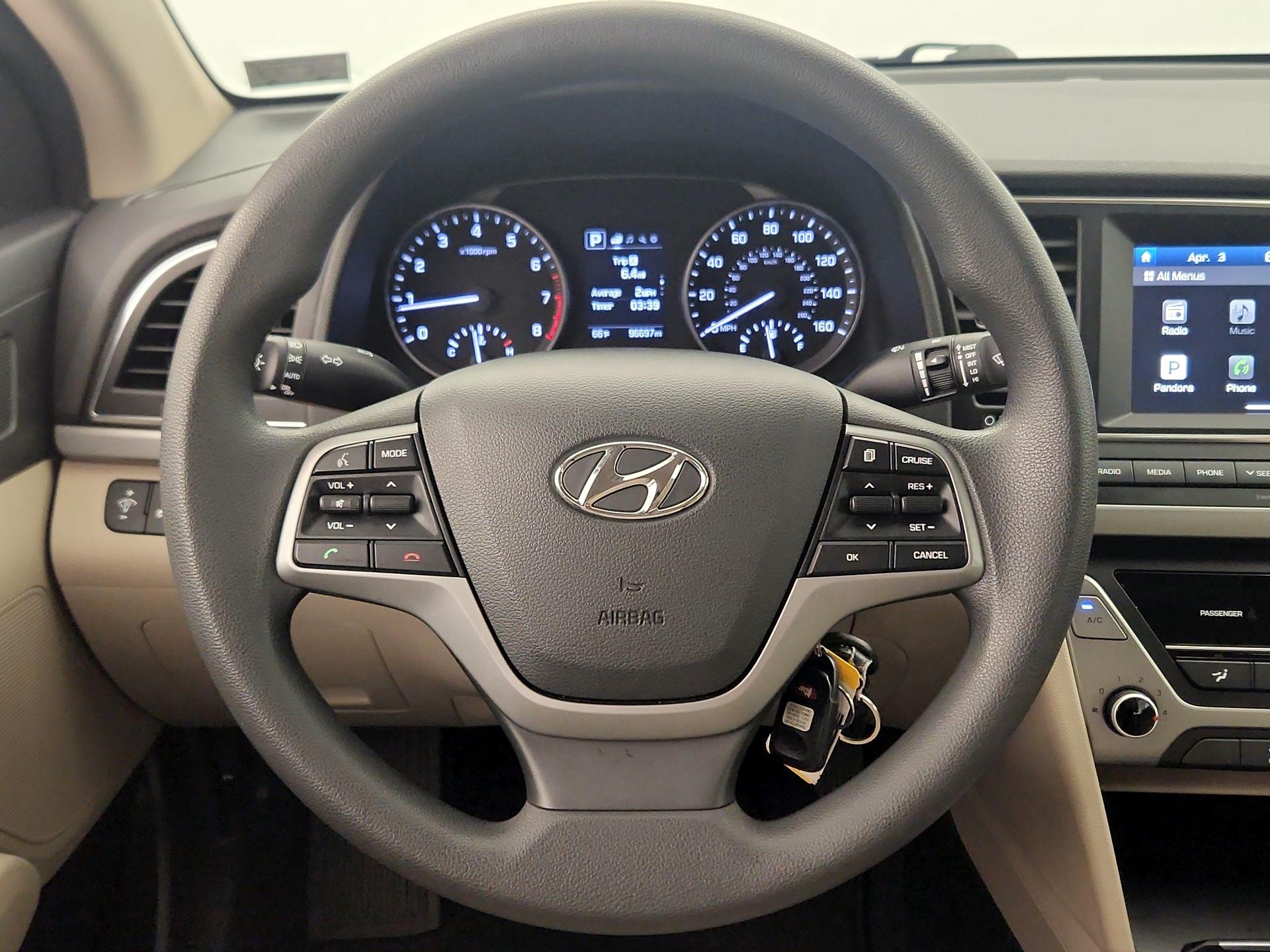 Thumbnail: 2018 Hyundai Elantra - 10