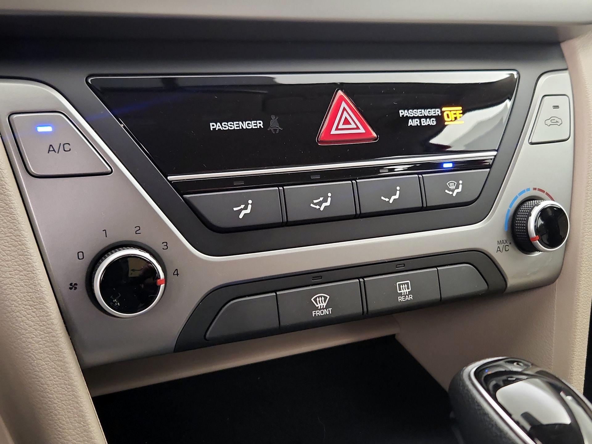 Thumbnail: 2018 Hyundai Elantra - 16