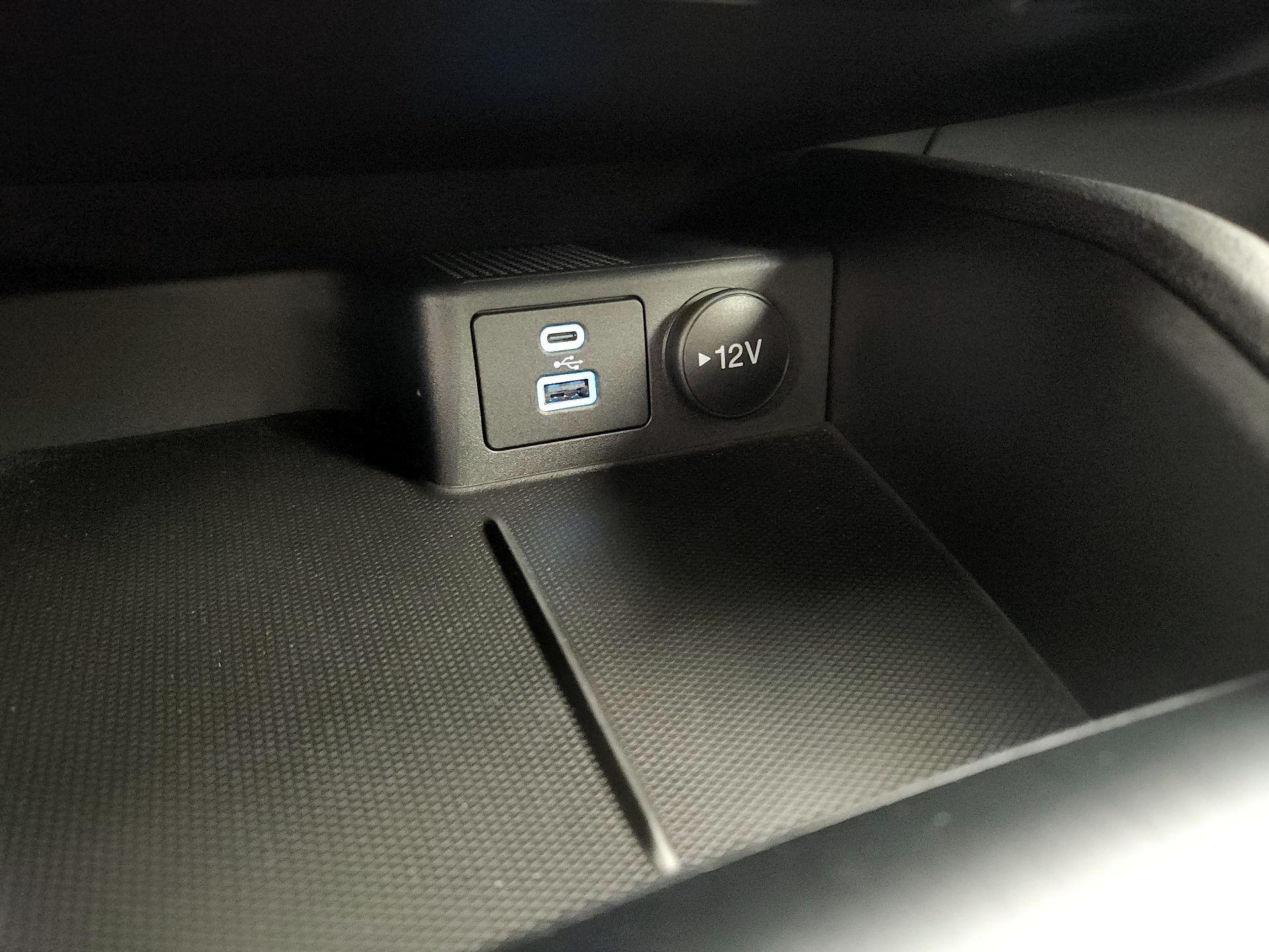 Thumbnail: 2022 Ford Escape - 18