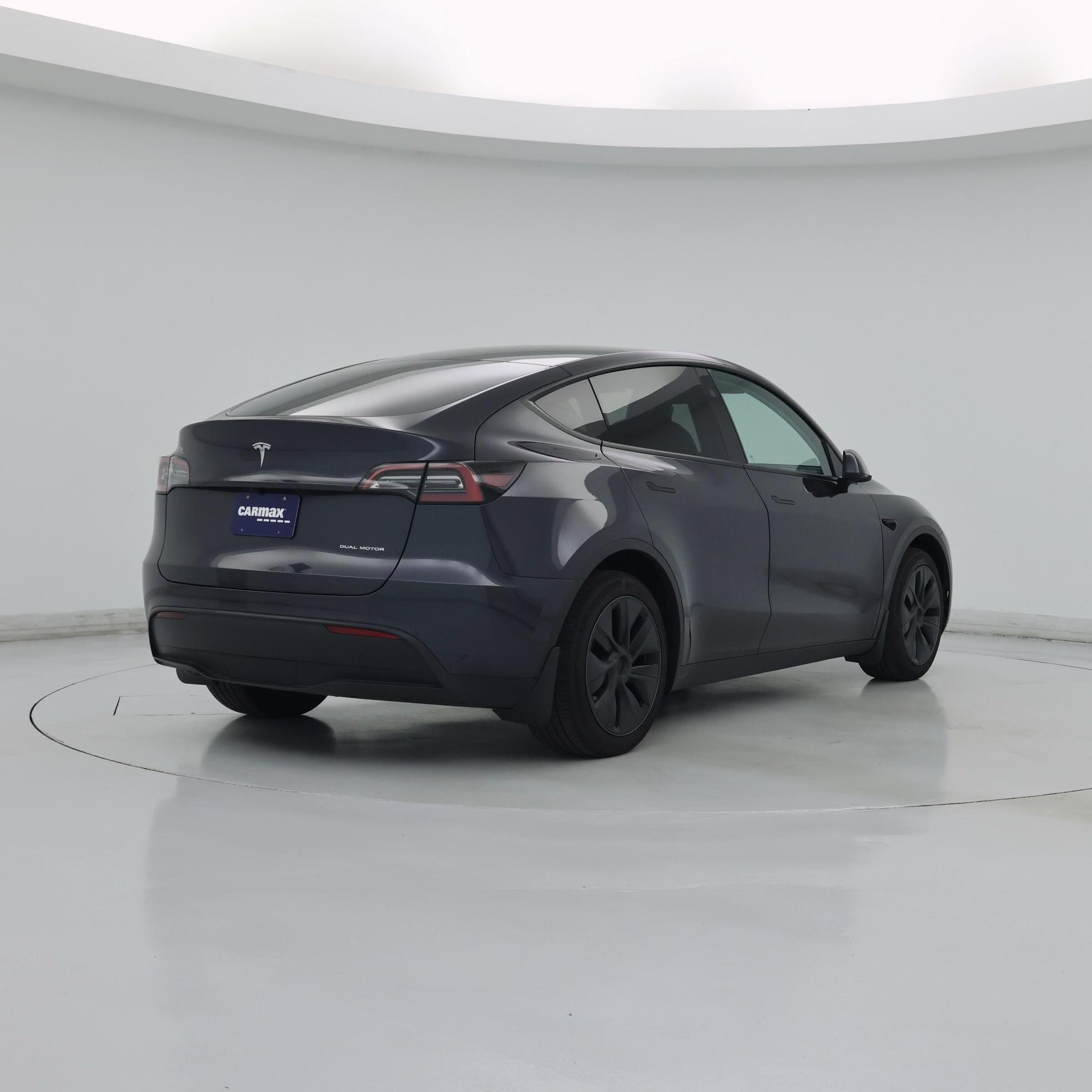 Thumbnail: 2024 Tesla Model Y - 8