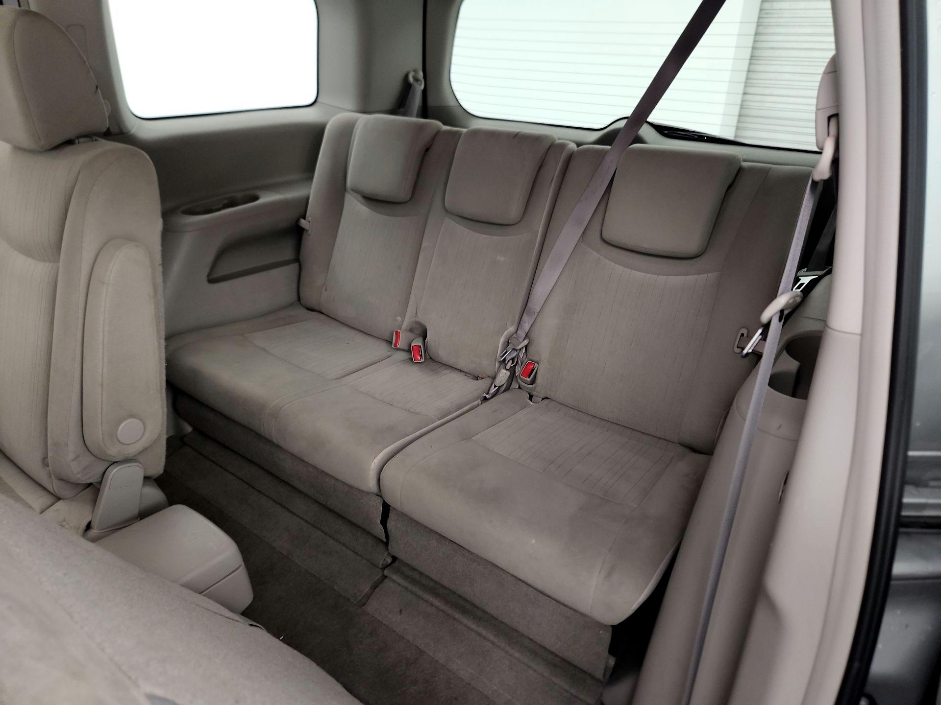 Thumbnail: 2016 Nissan Quest - 20