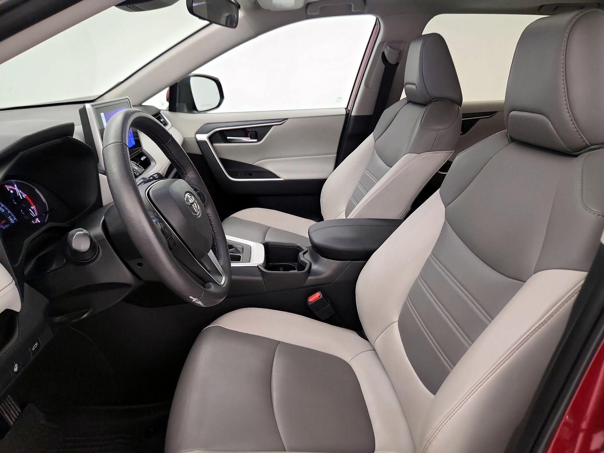 Thumbnail: 2023 Toyota RAV4 - 11