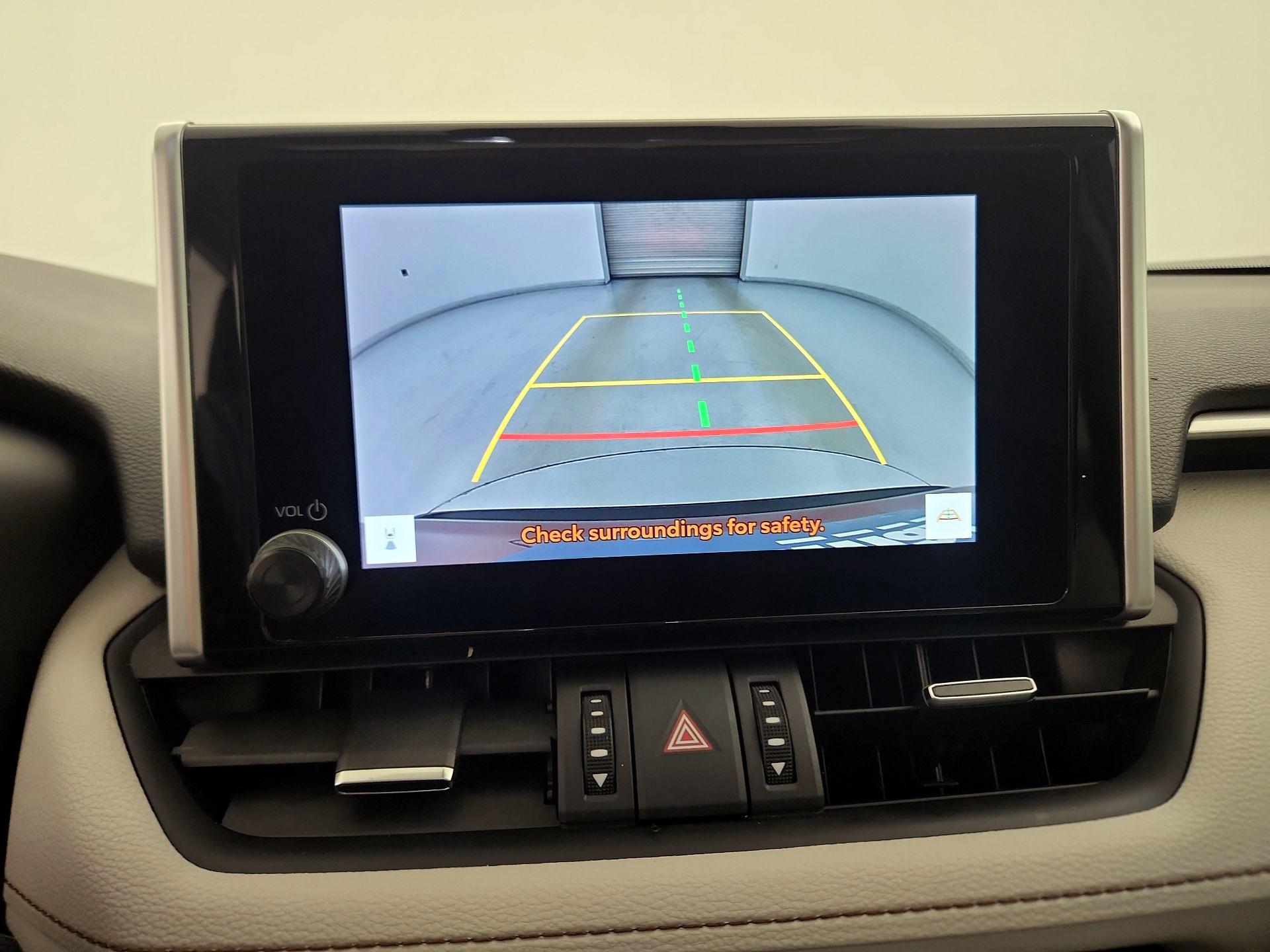 Thumbnail: 2023 Toyota RAV4 - 15