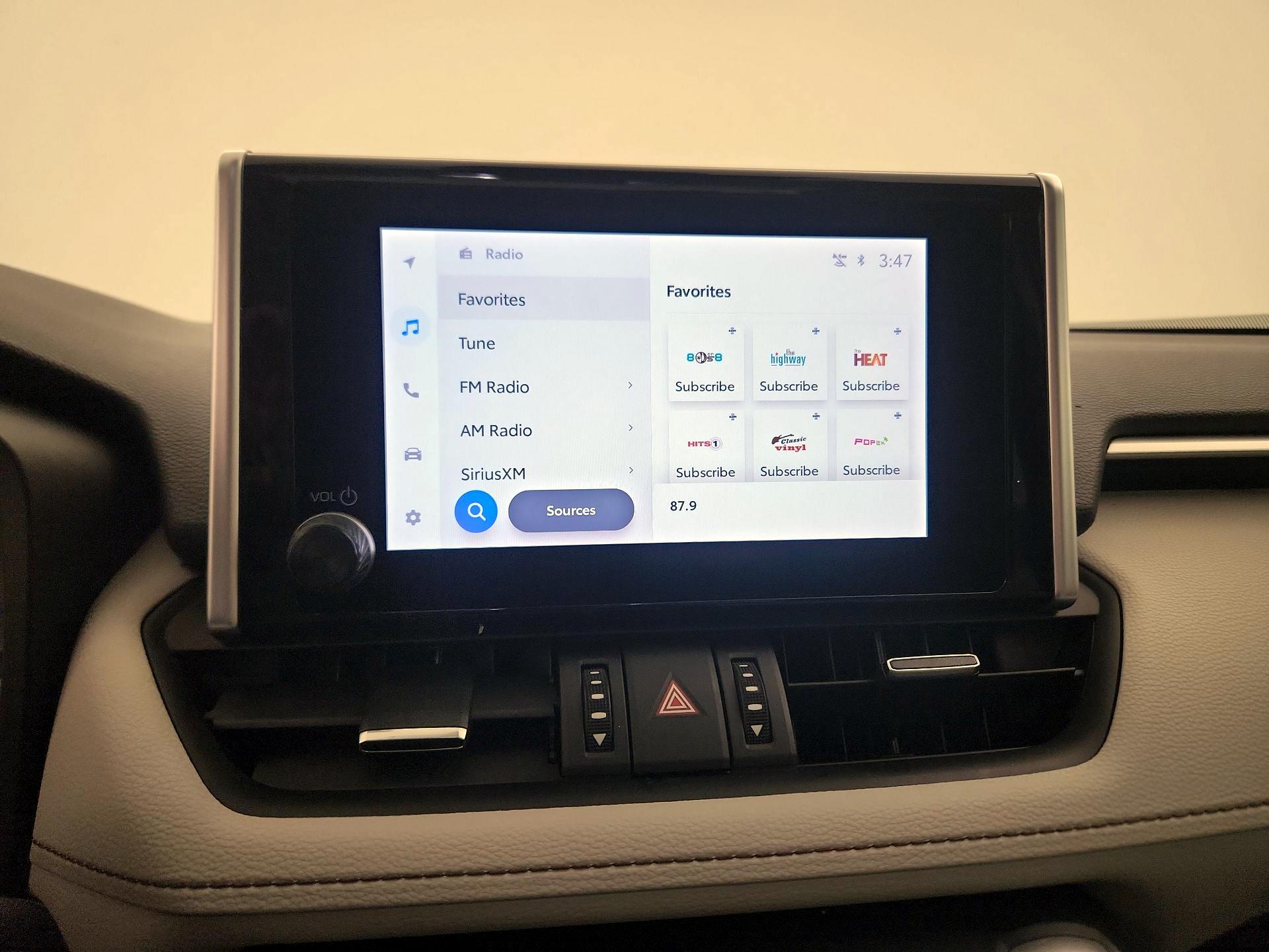 Thumbnail: 2023 Toyota RAV4 - 16