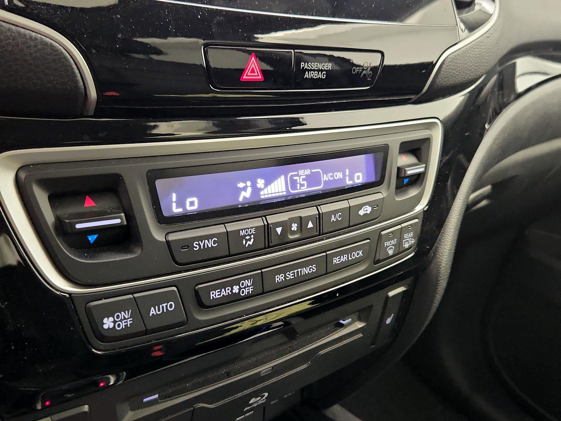 Thumbnail: 2021 Honda Pilot - 16