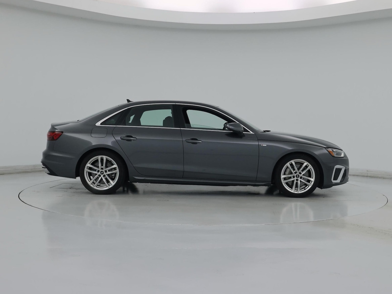 2022 Audi A4 Premium Plus - Photo 8