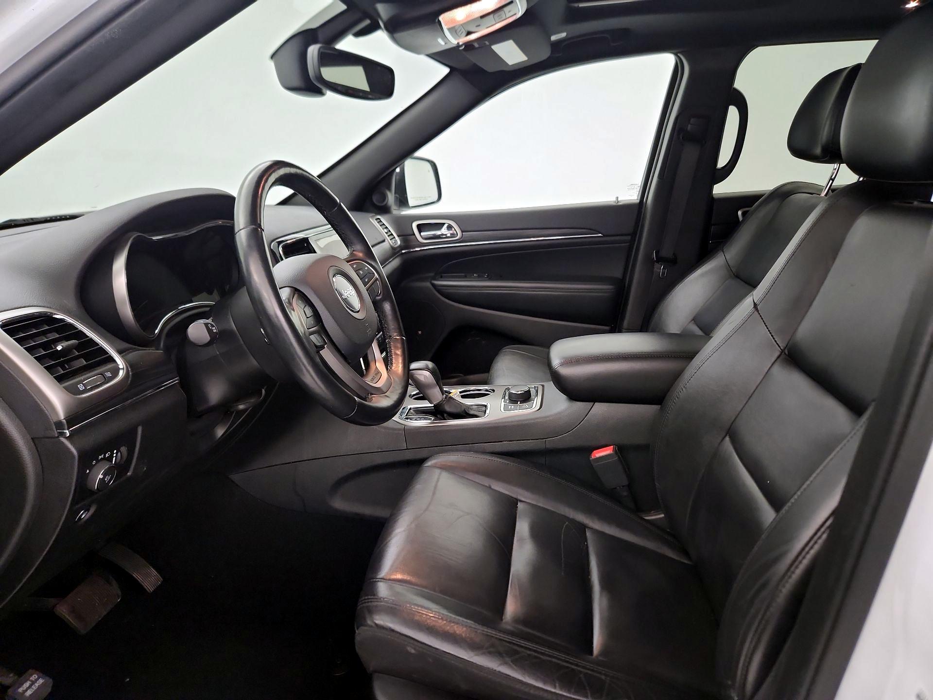 Thumbnail: 2020 Jeep Grand Cherokee - 11