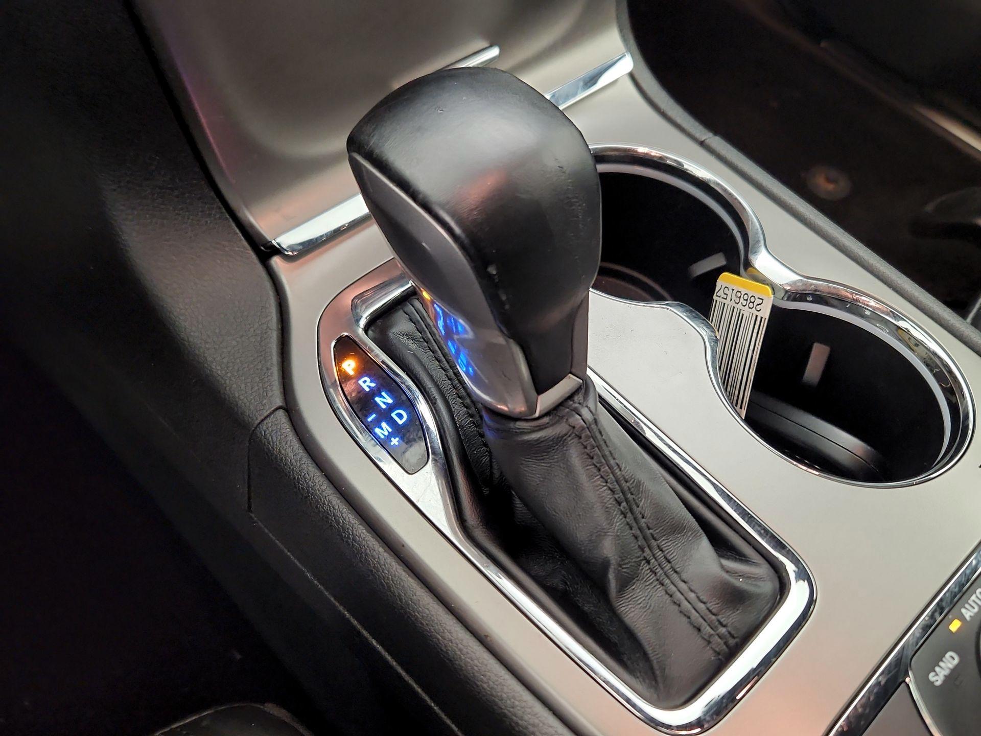 Thumbnail: 2020 Jeep Grand Cherokee - 18