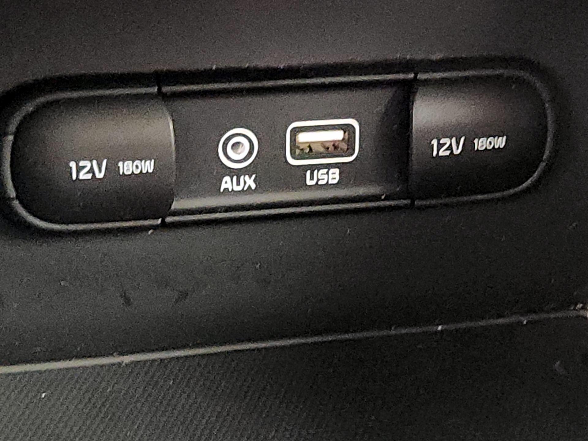 Thumbnail: 2018 Kia Niro - 18