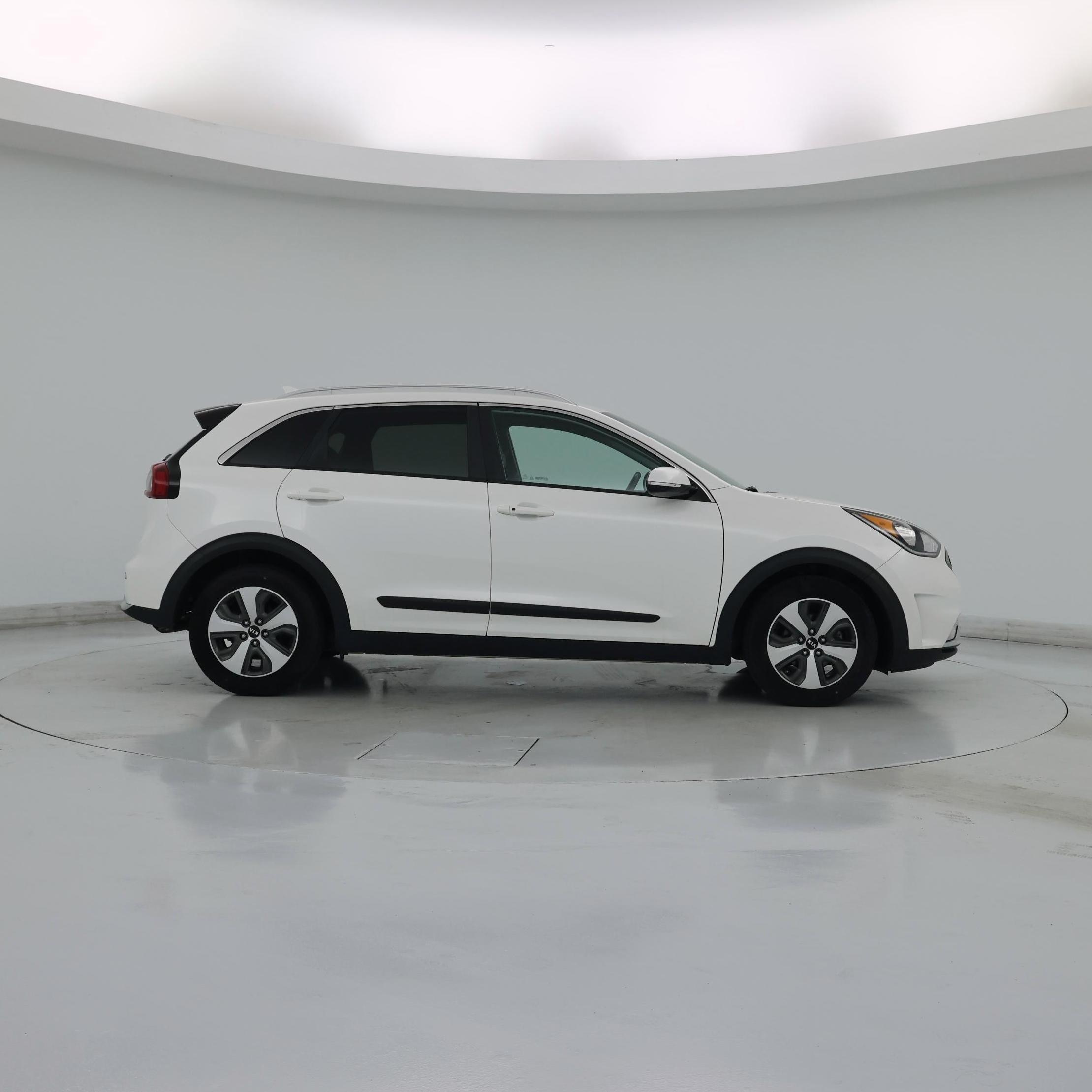Thumbnail: 2018 Kia Niro - 7