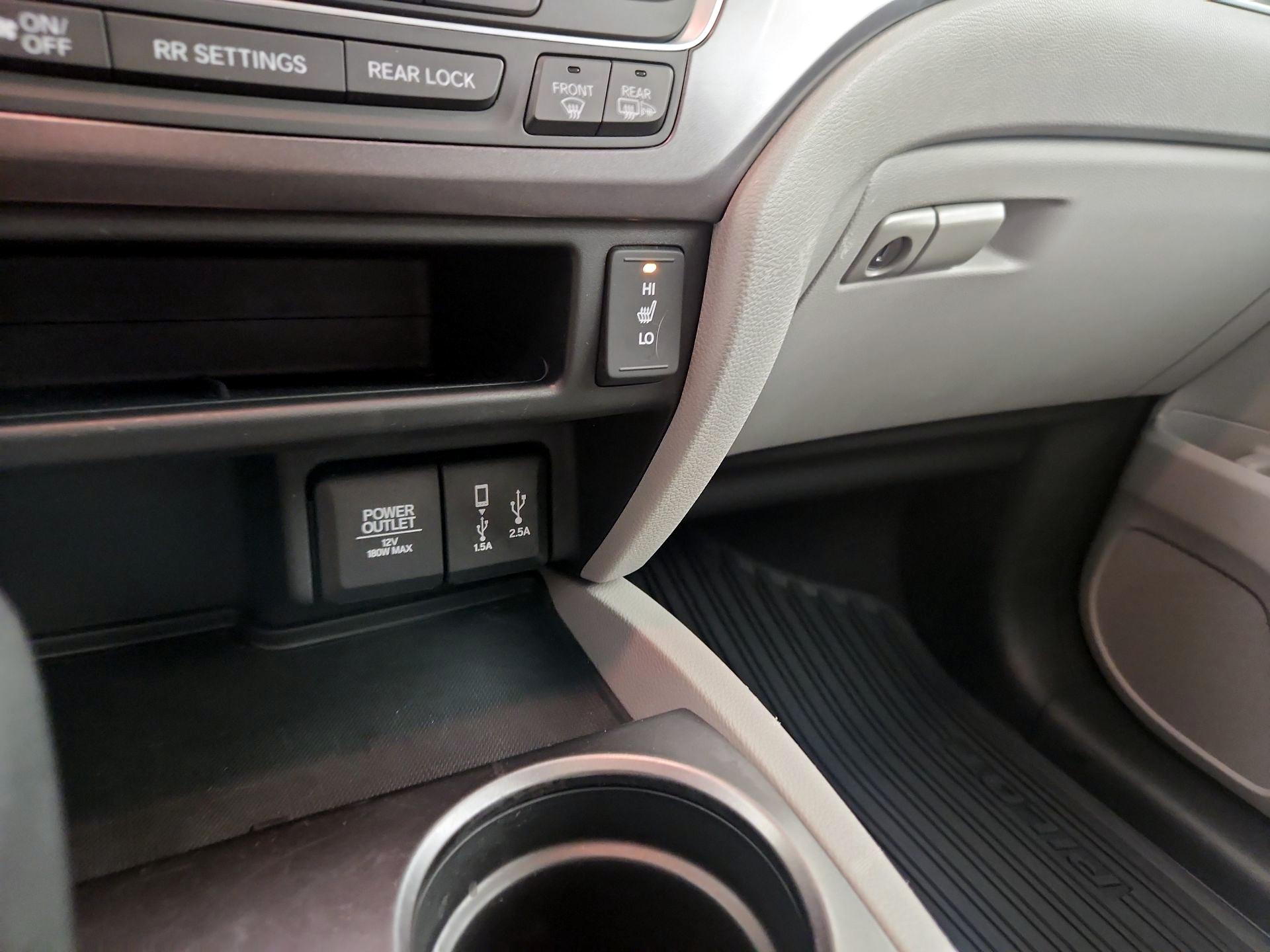 Thumbnail: 2017 Honda Pilot - 19