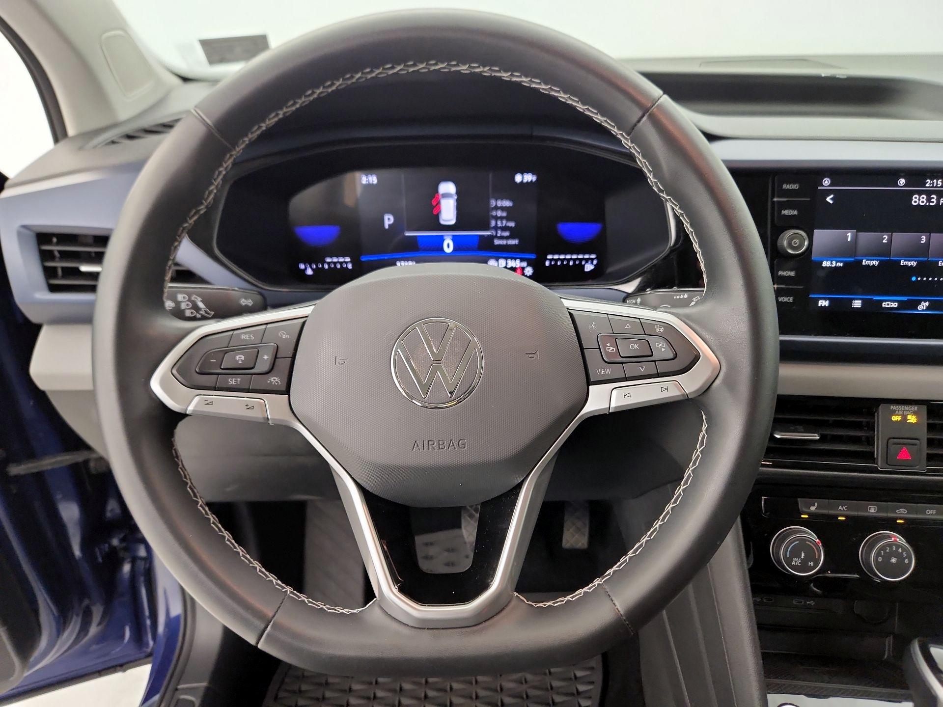 Thumbnail: 2023 Volkswagen Taos - 10