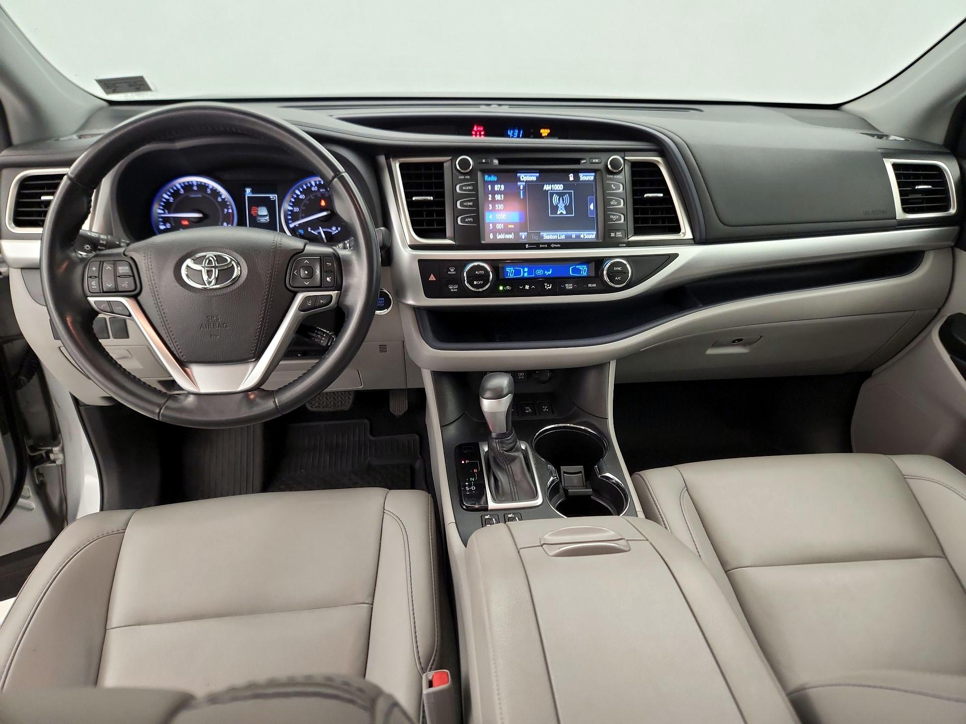 Thumbnail: 2019 Toyota Highlander - 9