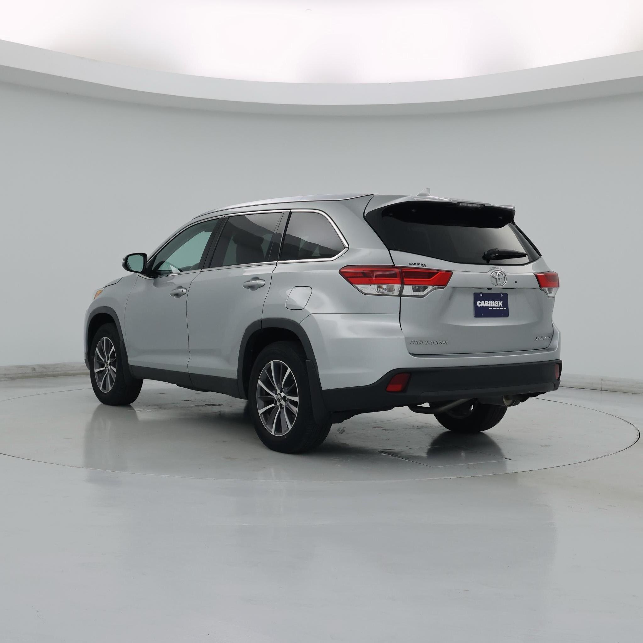 Thumbnail: 2019 Toyota Highlander - 2