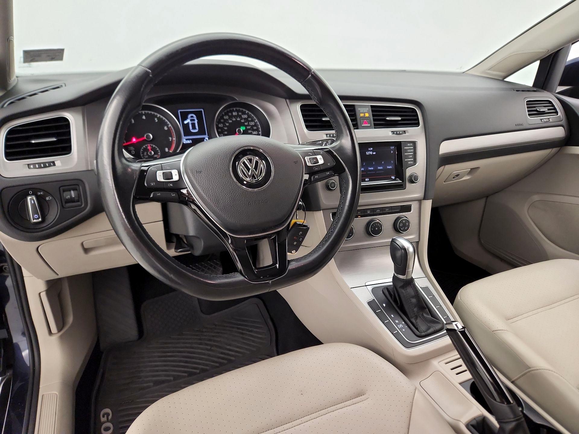 Thumbnail: 2015 Volkswagen Golf - 9