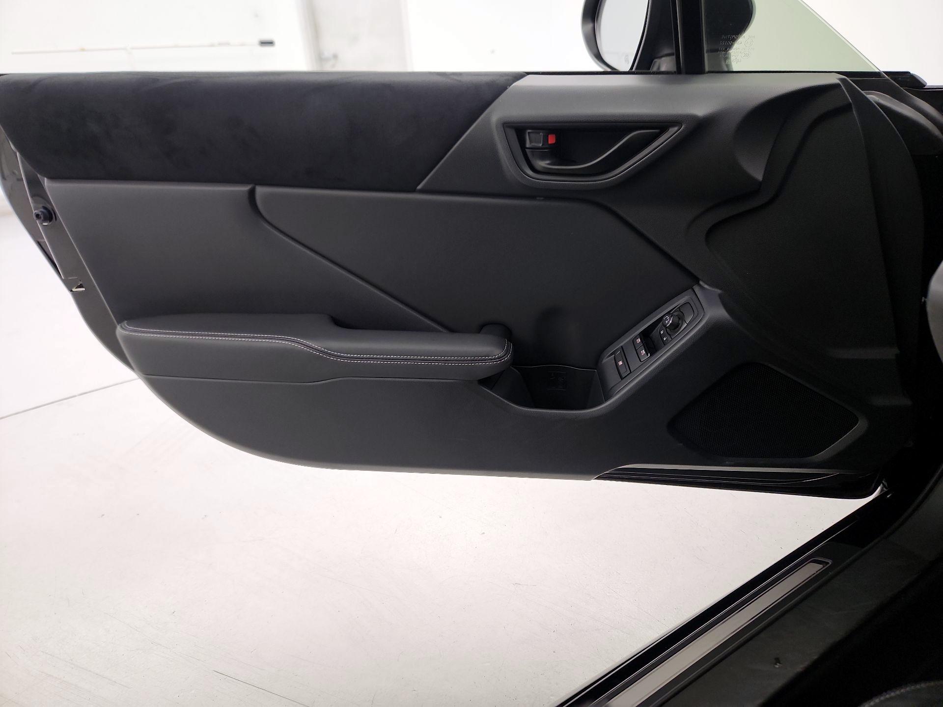 Thumbnail: 2023 Toyota GR86 - 12