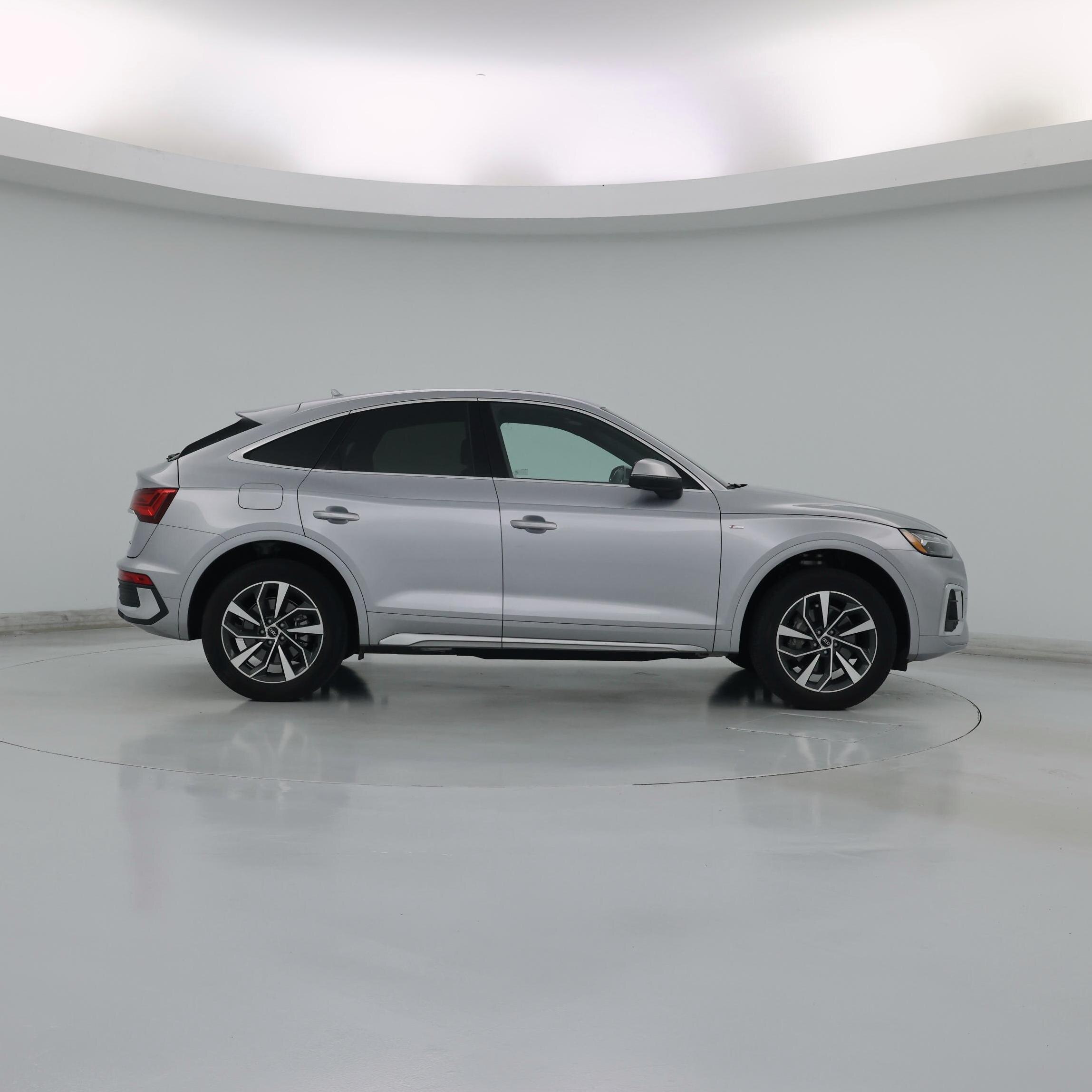 Thumbnail: 2023 Audi Q5 - 7