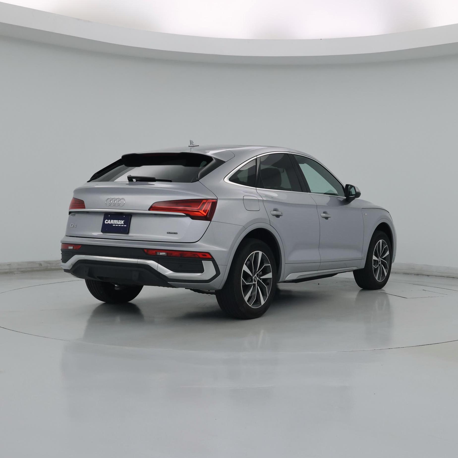 Thumbnail: 2023 Audi Q5 - 8