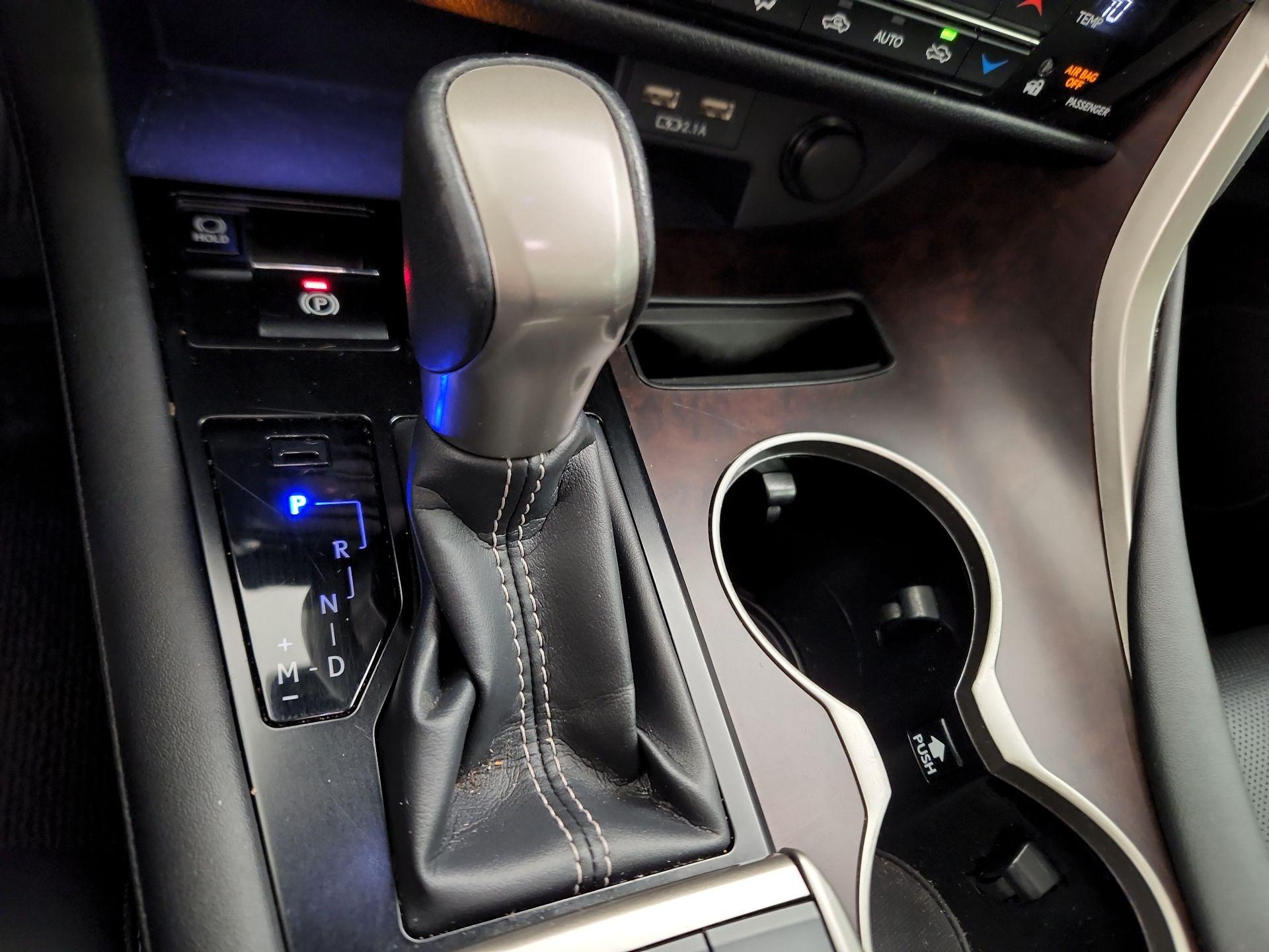 Thumbnail: 2020 Lexus RX - 18