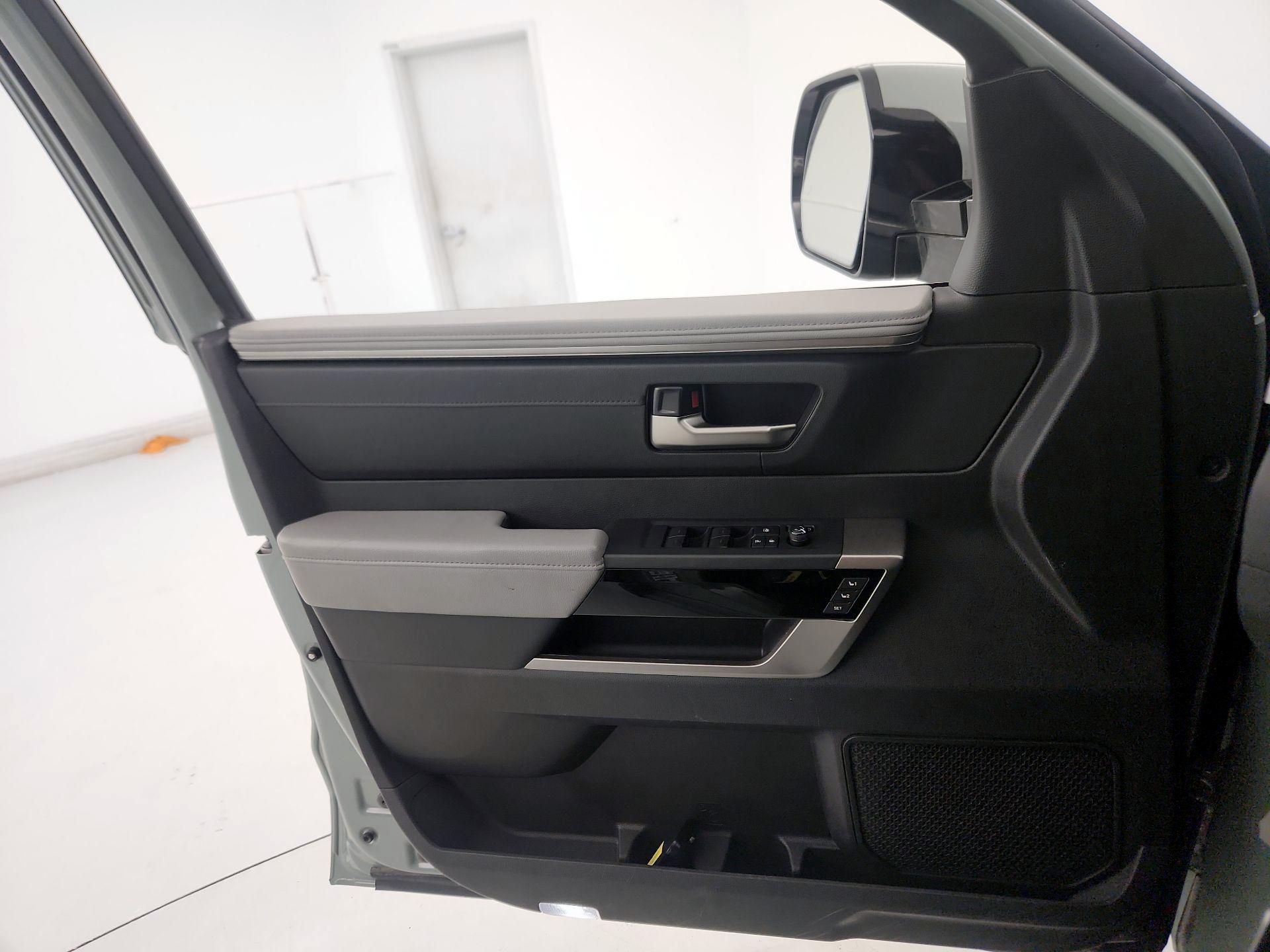 Thumbnail: 2024 Toyota Tundra - 12