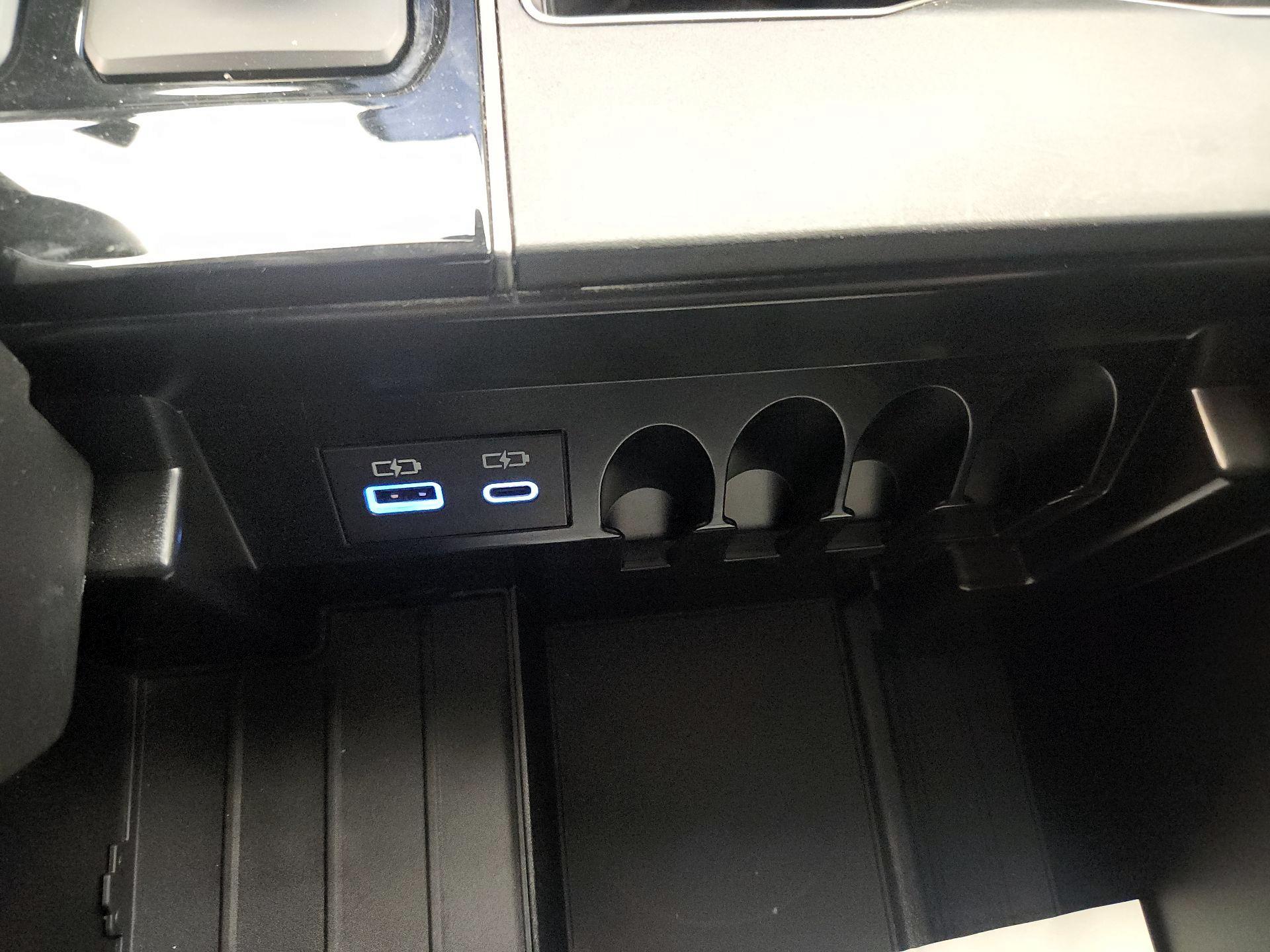 Thumbnail: 2024 Toyota Tundra - 18