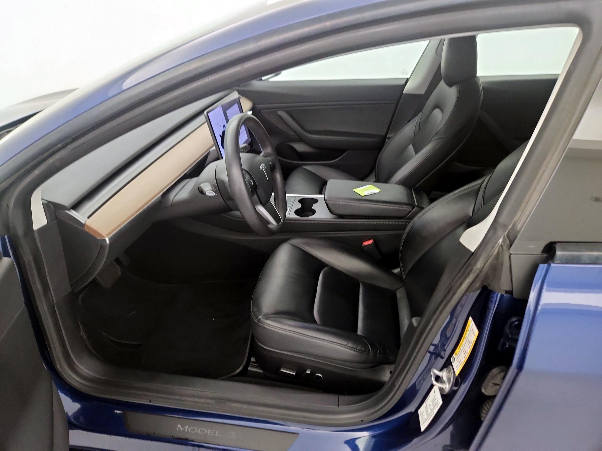 Thumbnail: 2021 Tesla Model 3 - 11