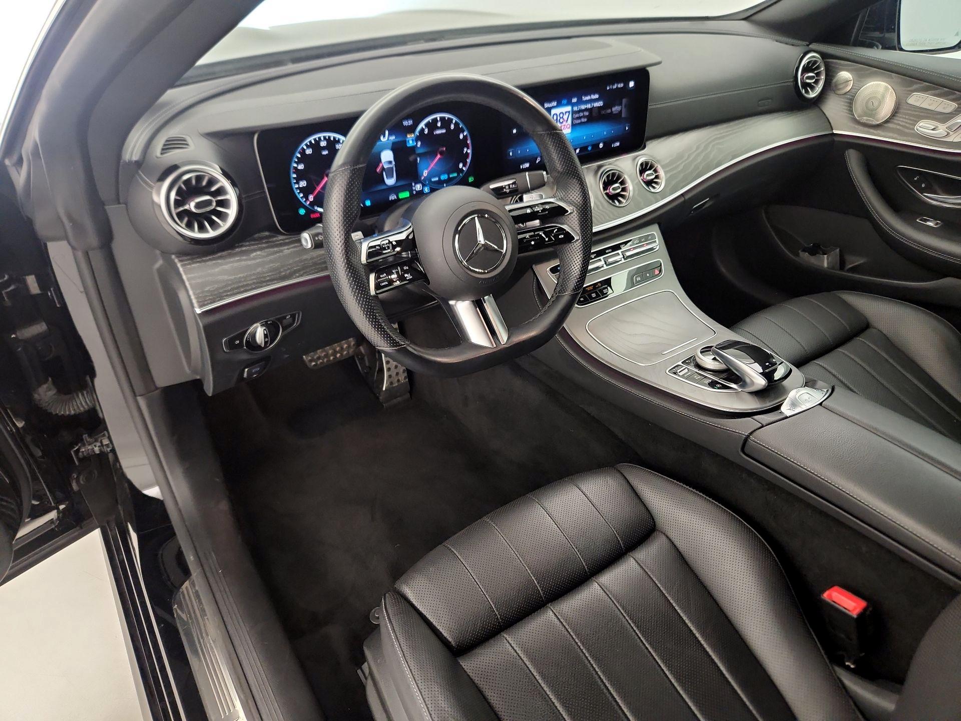 Thumbnail: 2022 Mercedes-Benz E-Class - 9