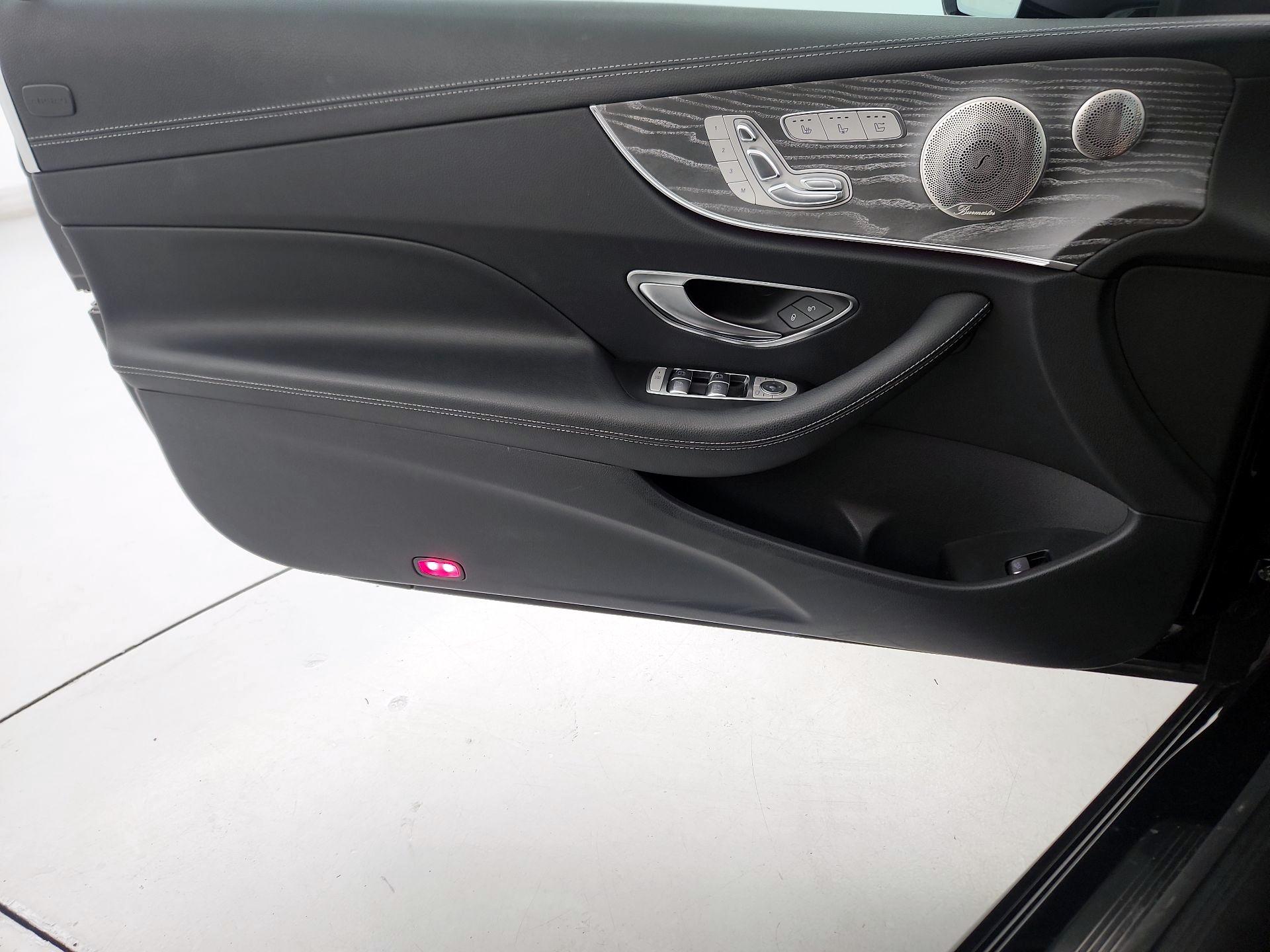 Thumbnail: 2022 Mercedes-Benz E-Class - 12