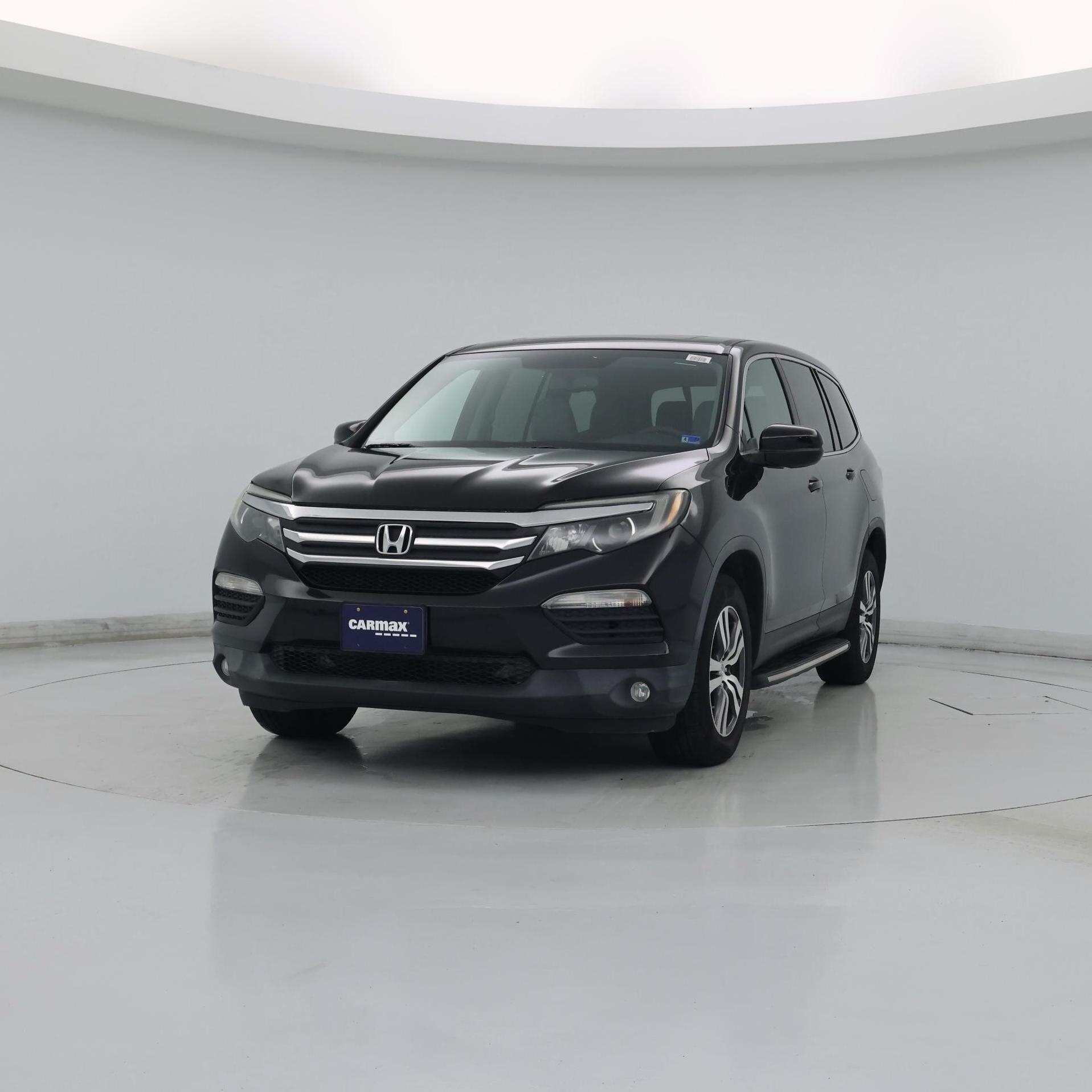 Thumbnail: 2017 Honda Pilot - 4