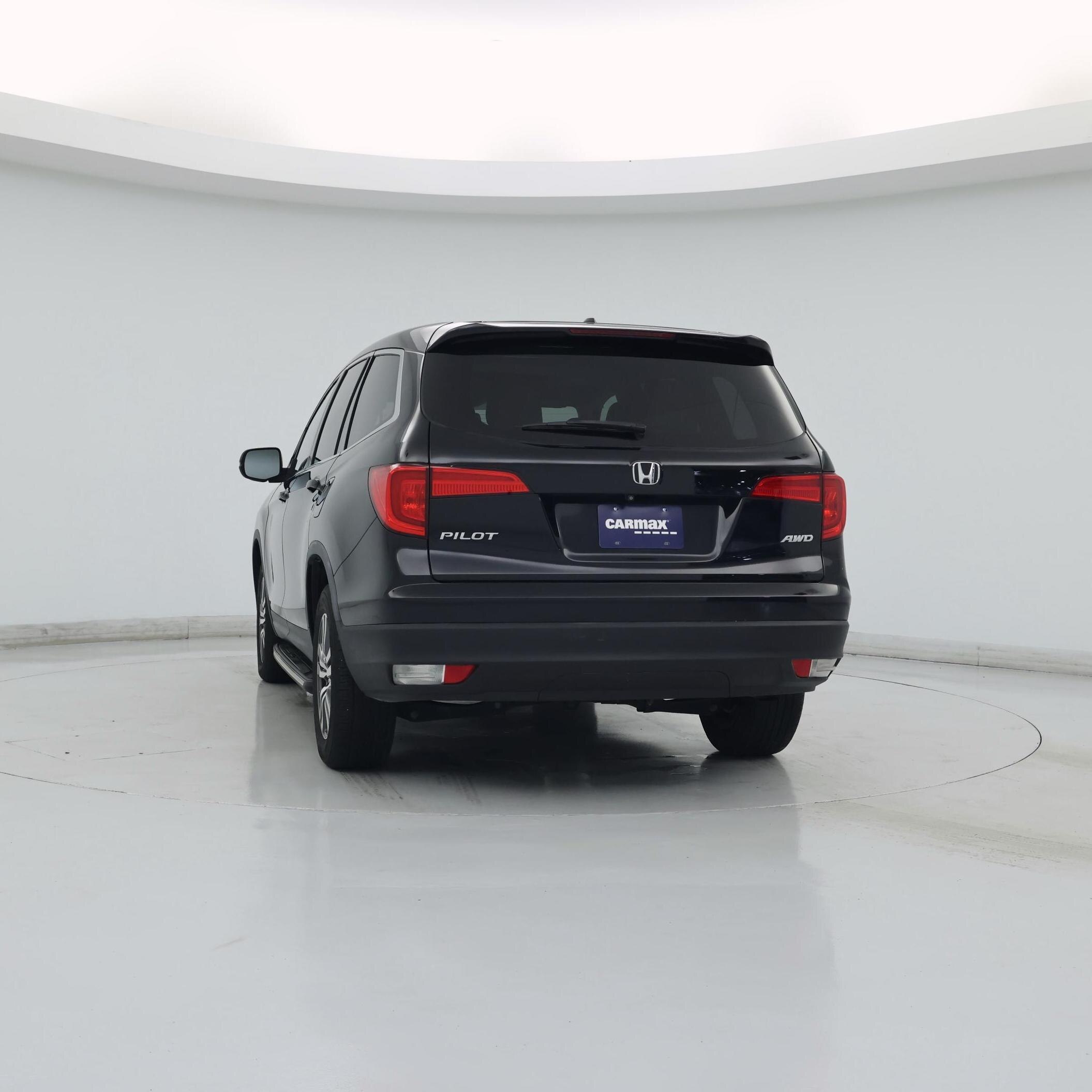 Thumbnail: 2017 Honda Pilot - 6