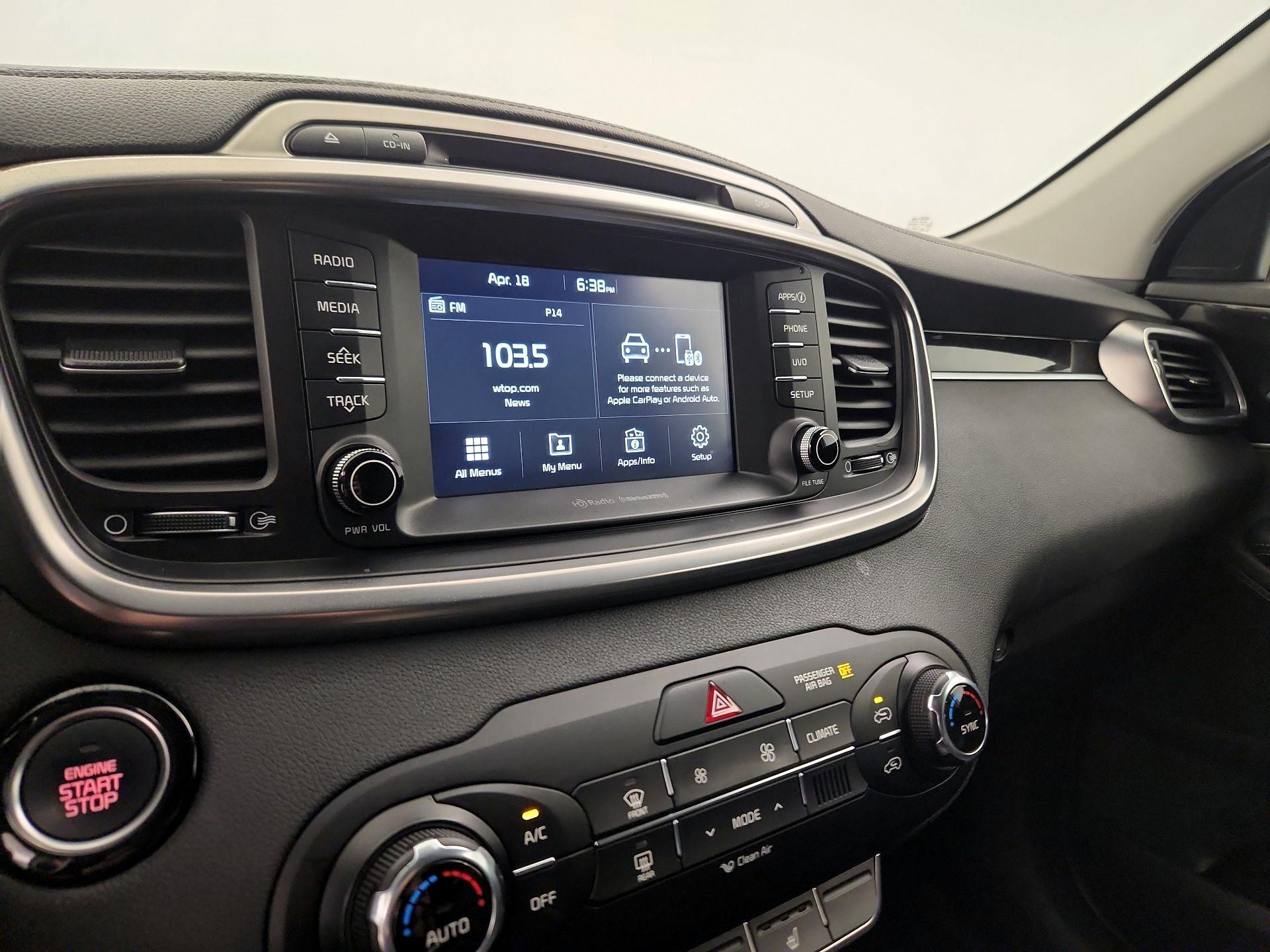 Thumbnail: 2017 Kia Sorento - 14