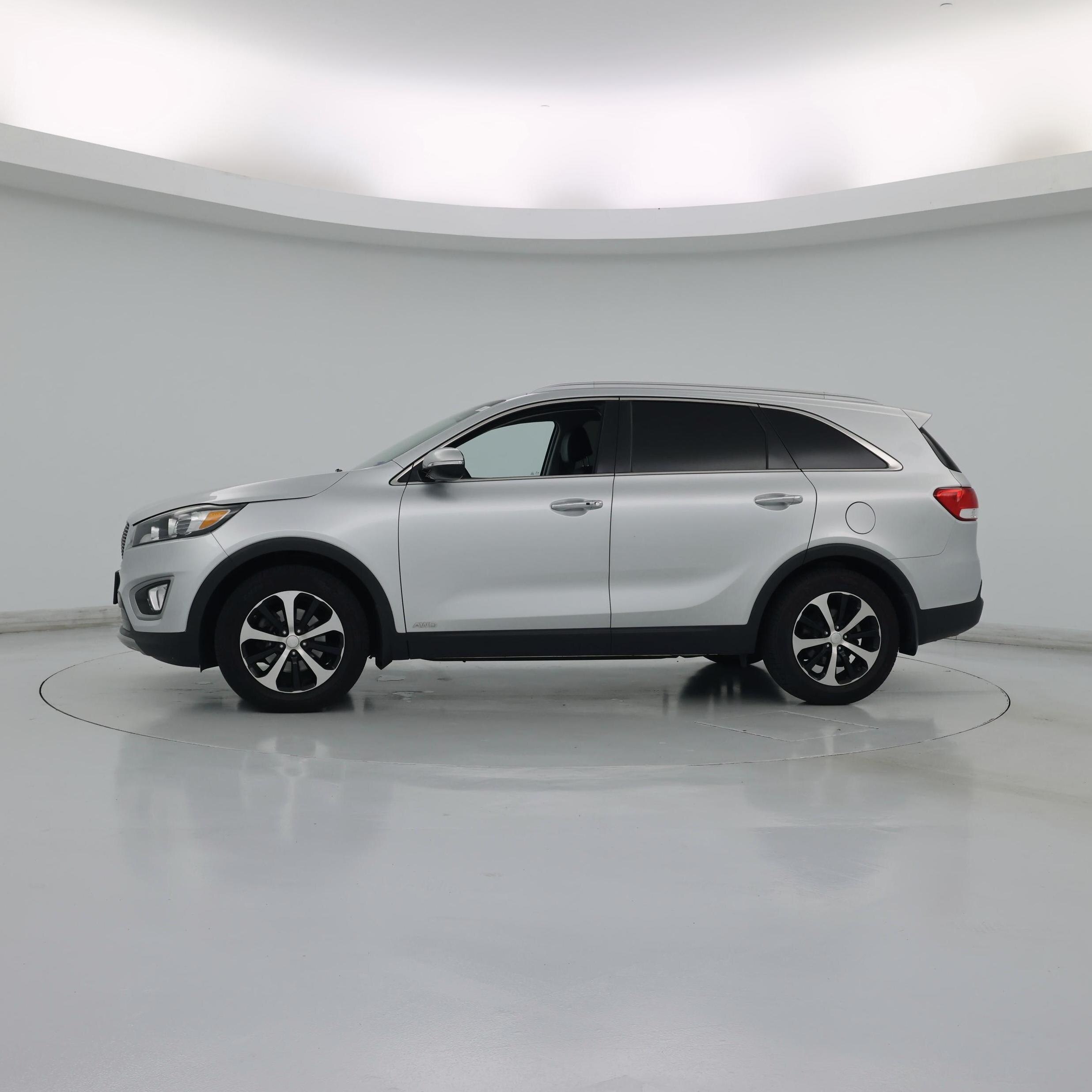 Thumbnail: 2017 Kia Sorento - 3