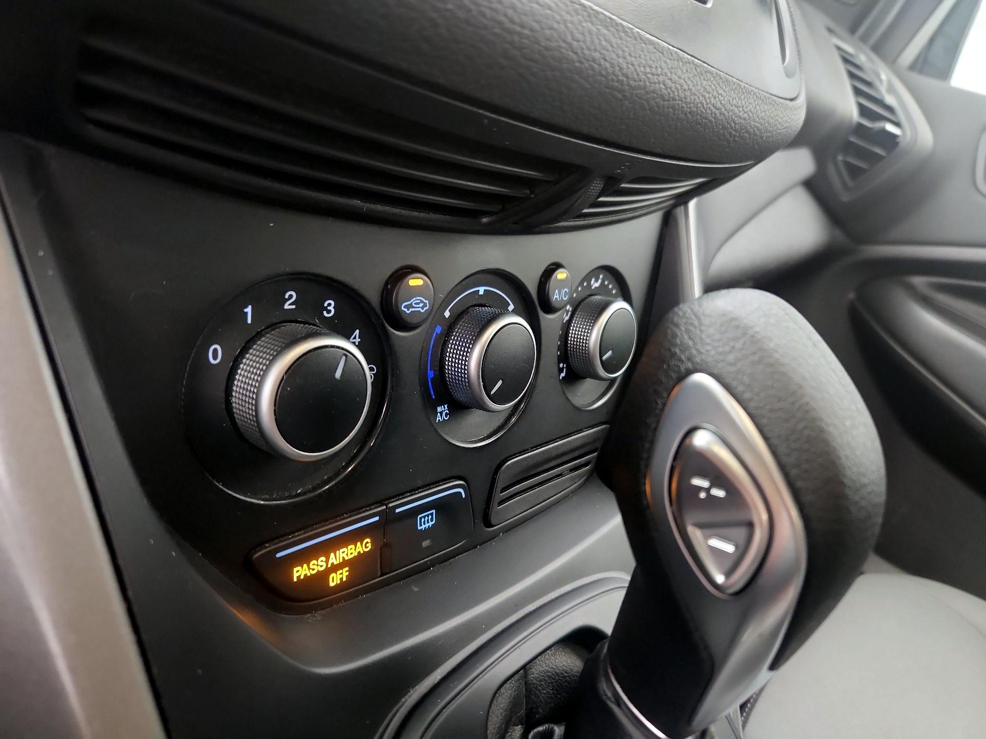 Thumbnail: 2016 Ford Escape - 14