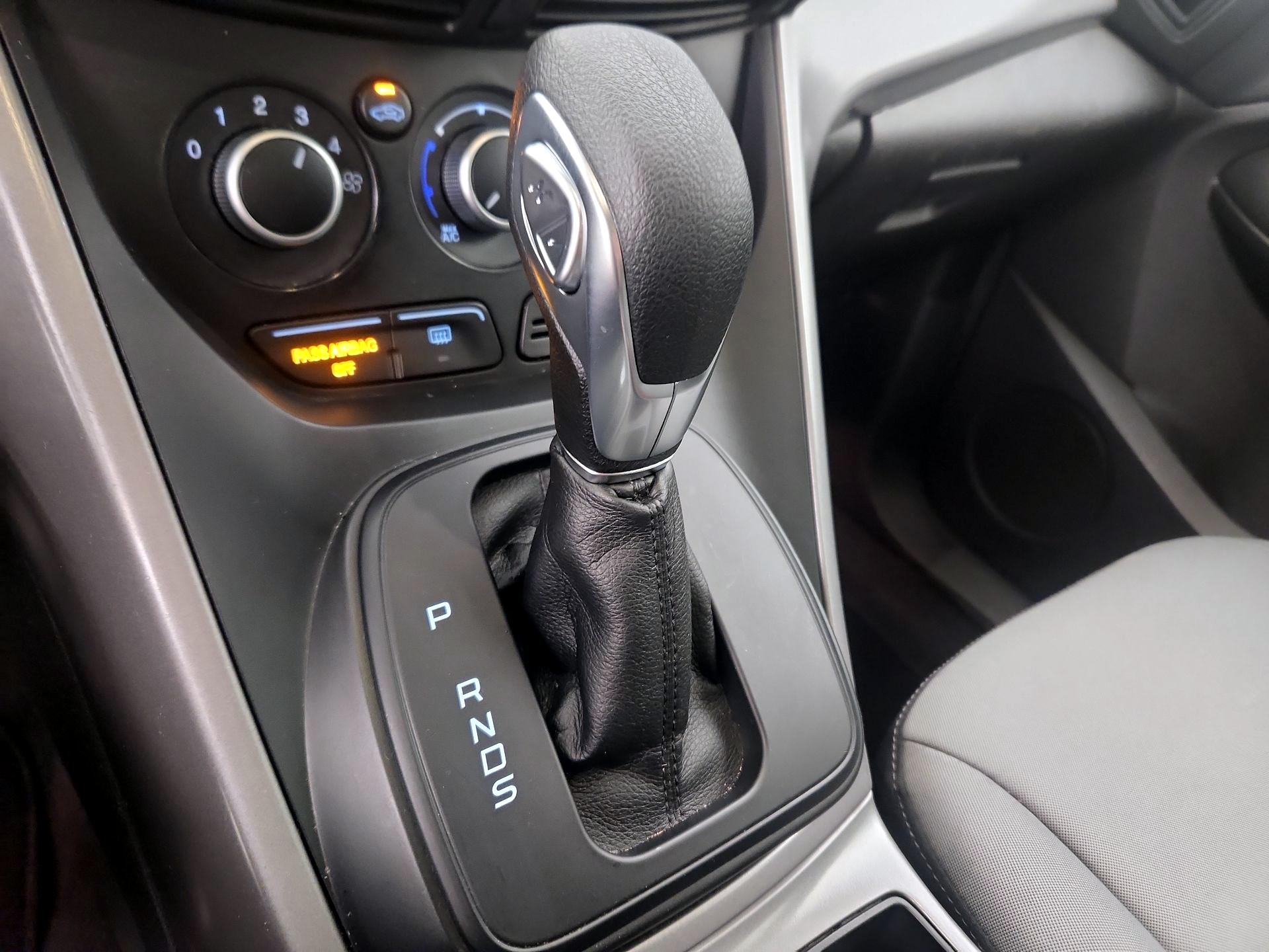 Thumbnail: 2016 Ford Escape - 15