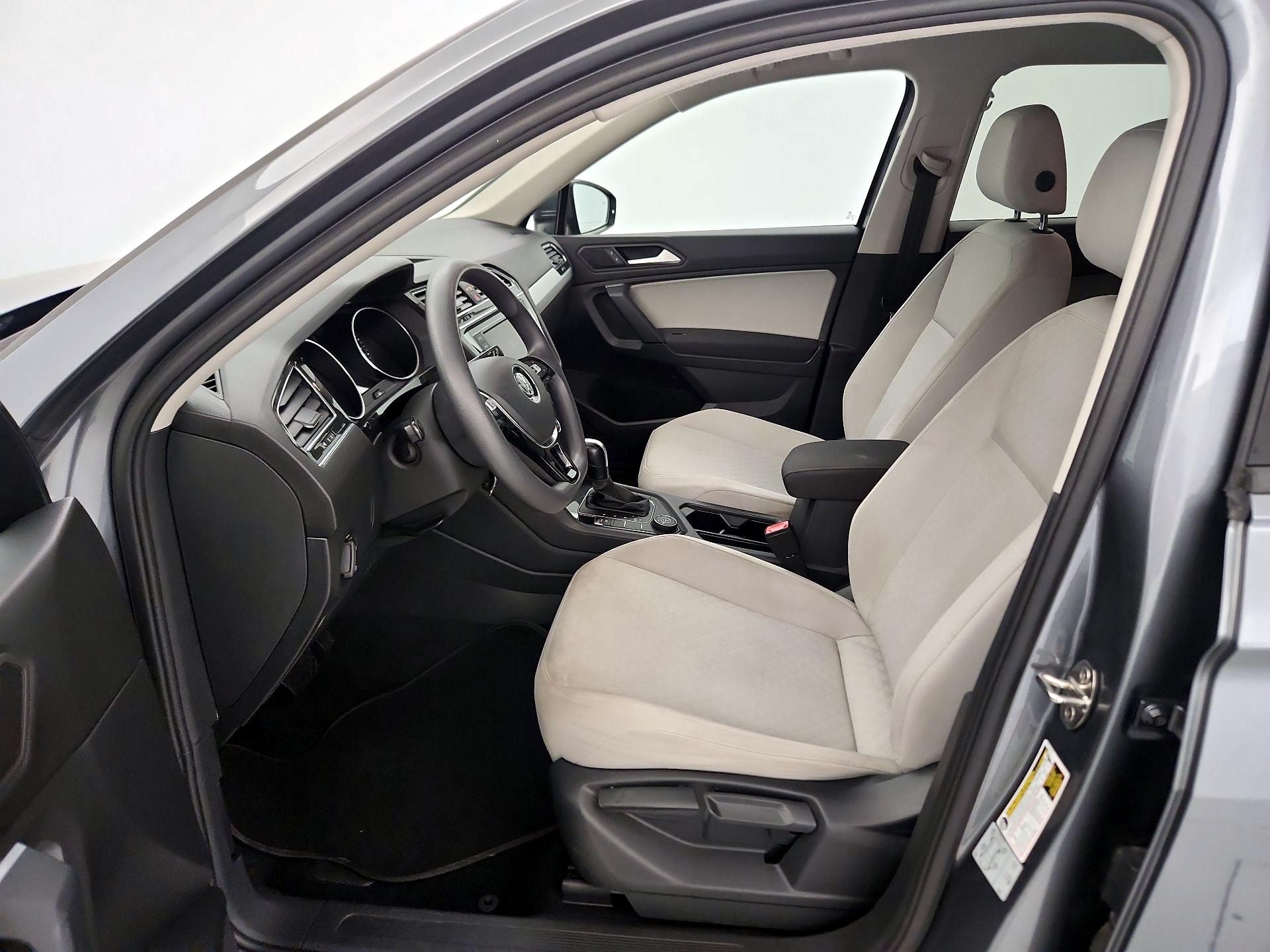 Thumbnail: 2019 Volkswagen Tiguan - 11