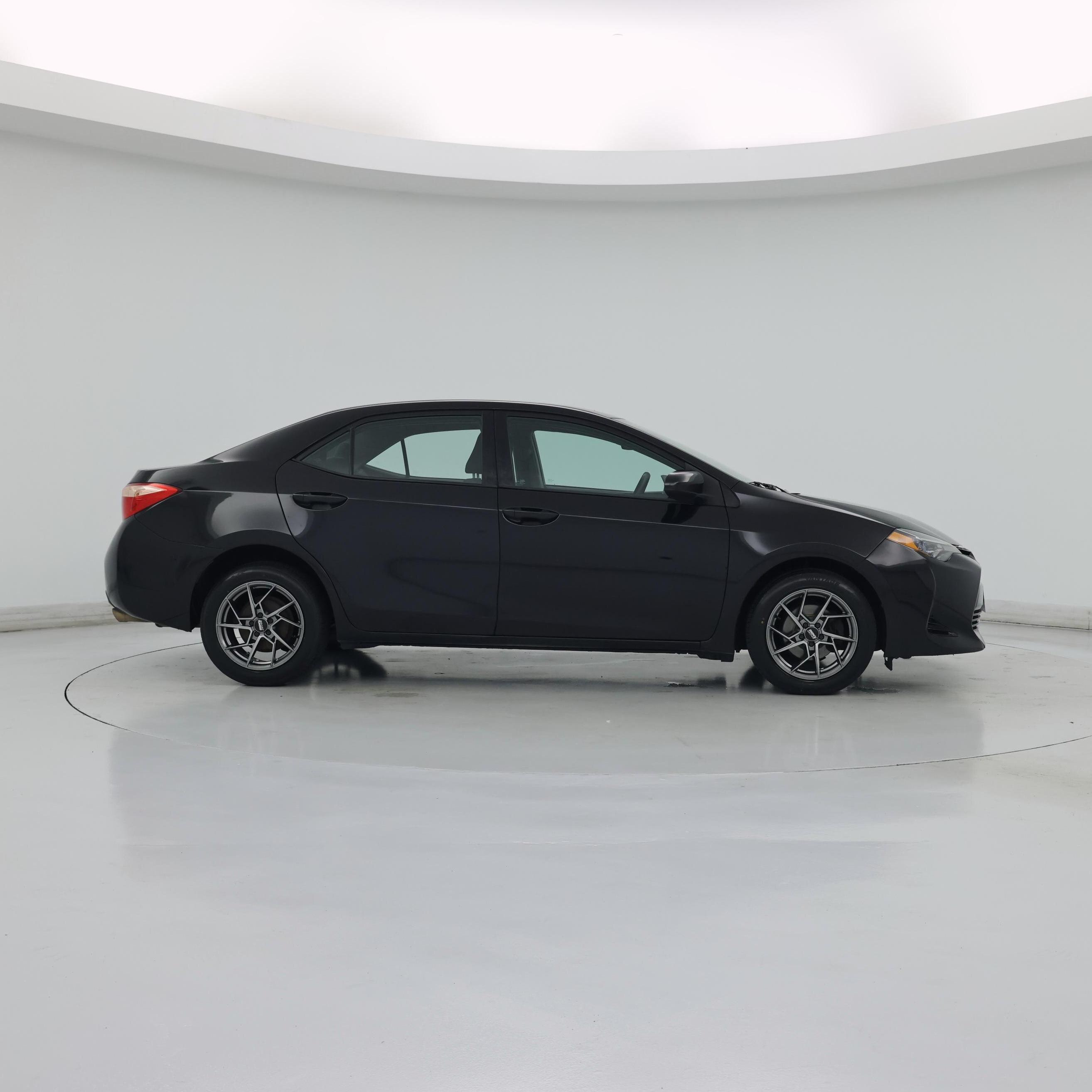 Thumbnail: 2018 Toyota Corolla - 7