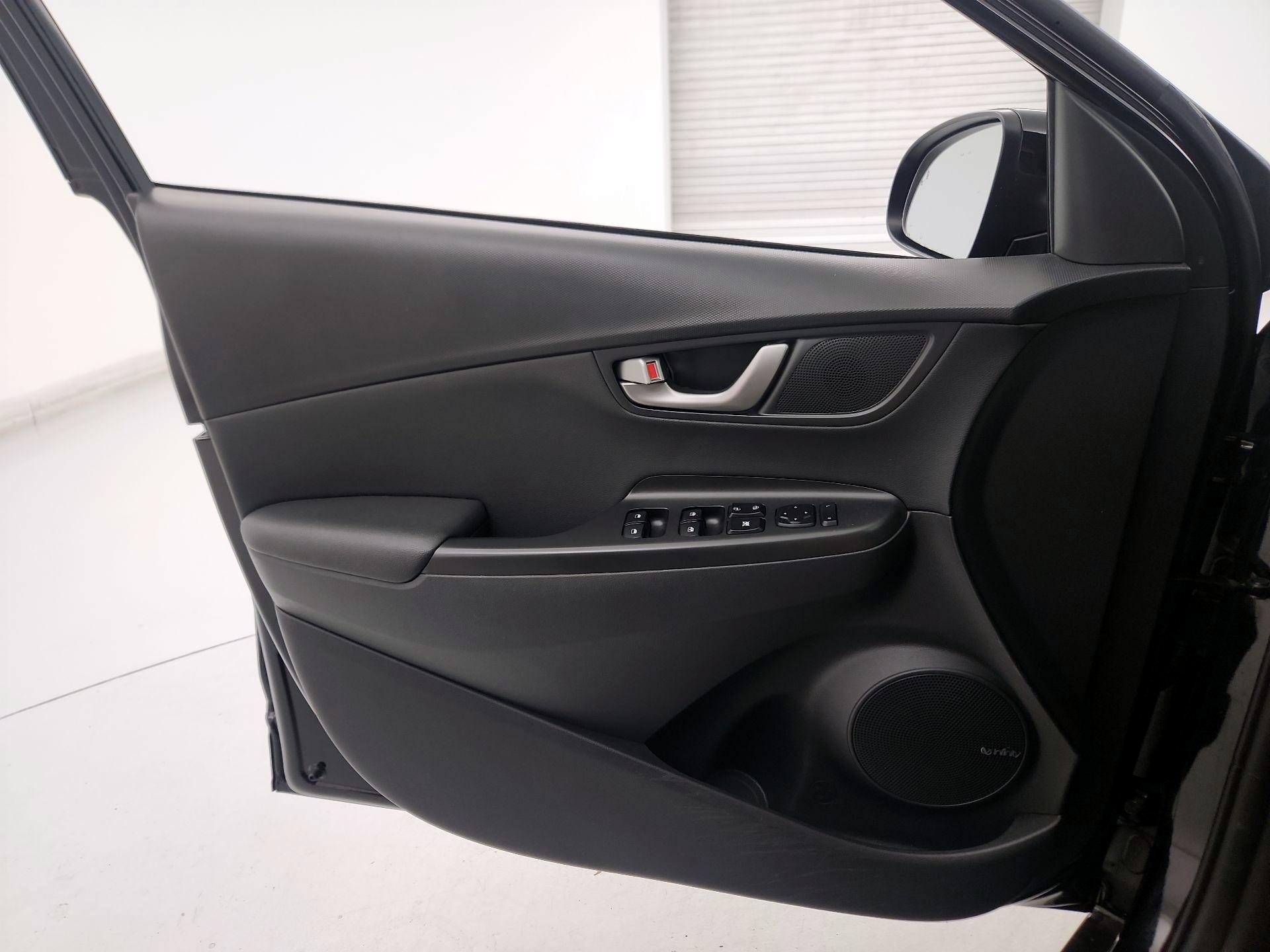 Thumbnail: 2020 Hyundai Kona - 12