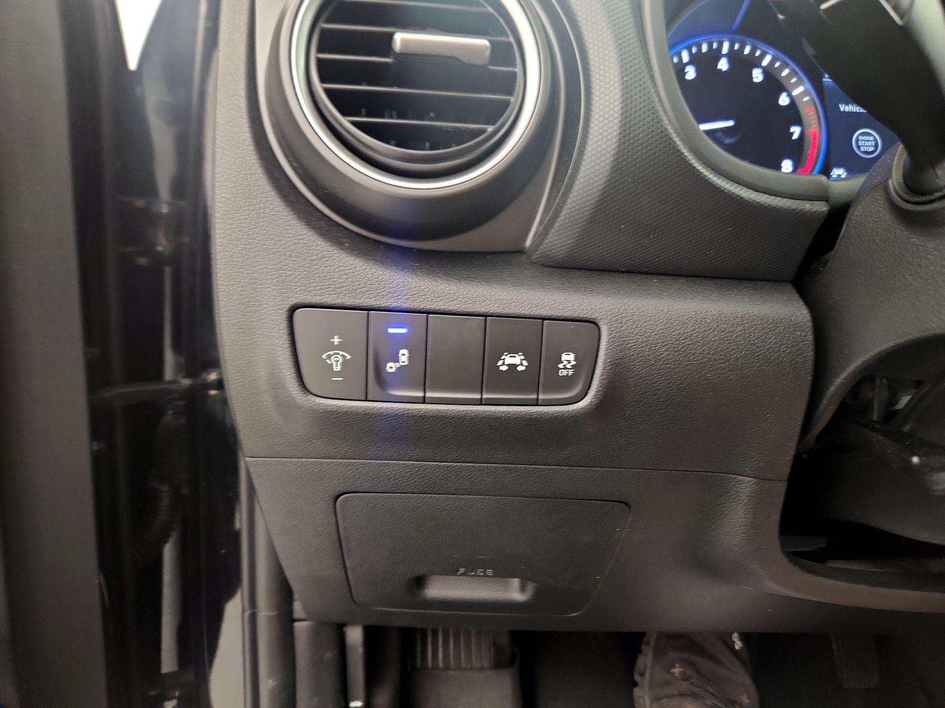 Thumbnail: 2020 Hyundai Kona - 13