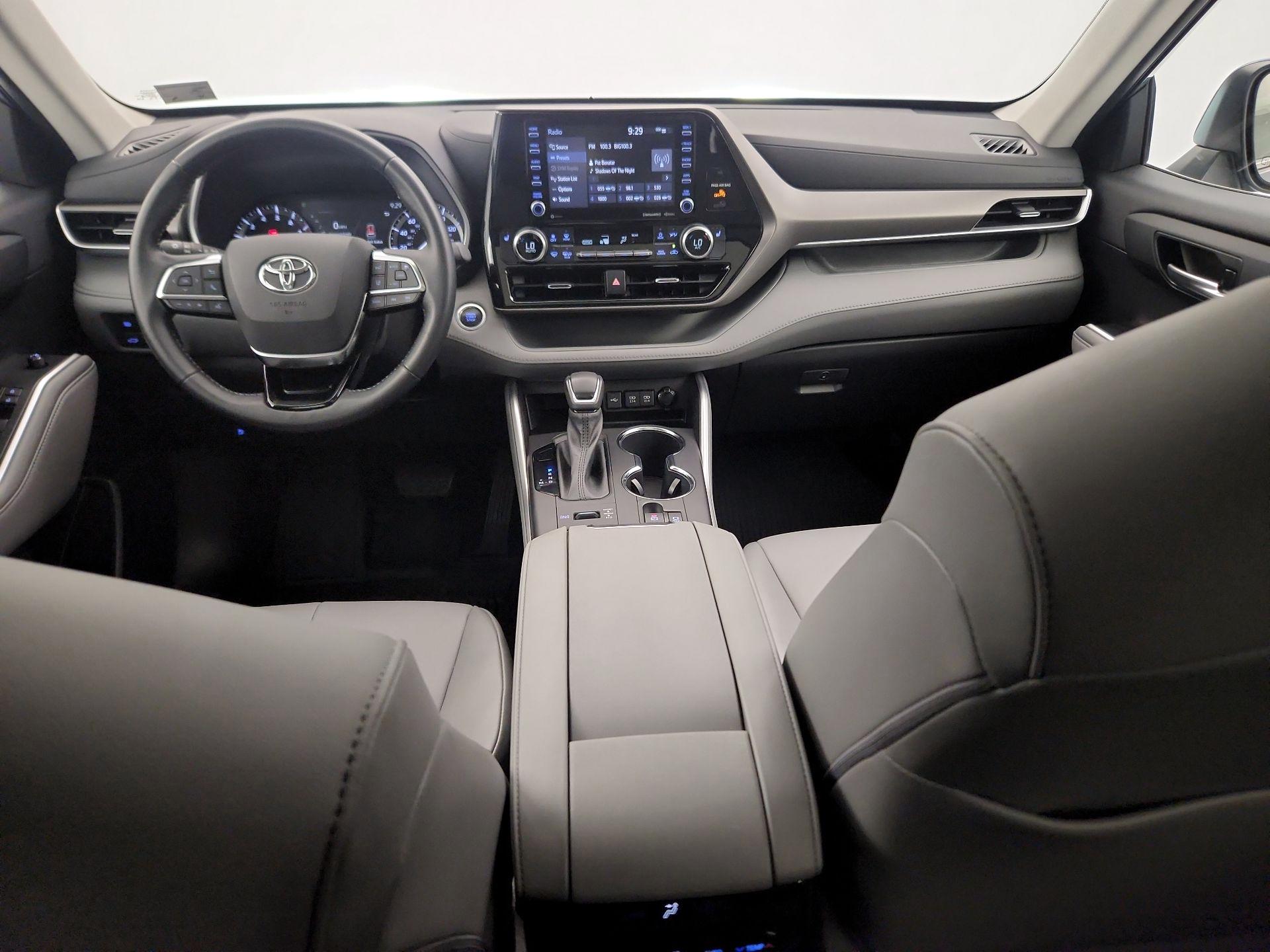 Thumbnail: 2021 Toyota Highlander - 9