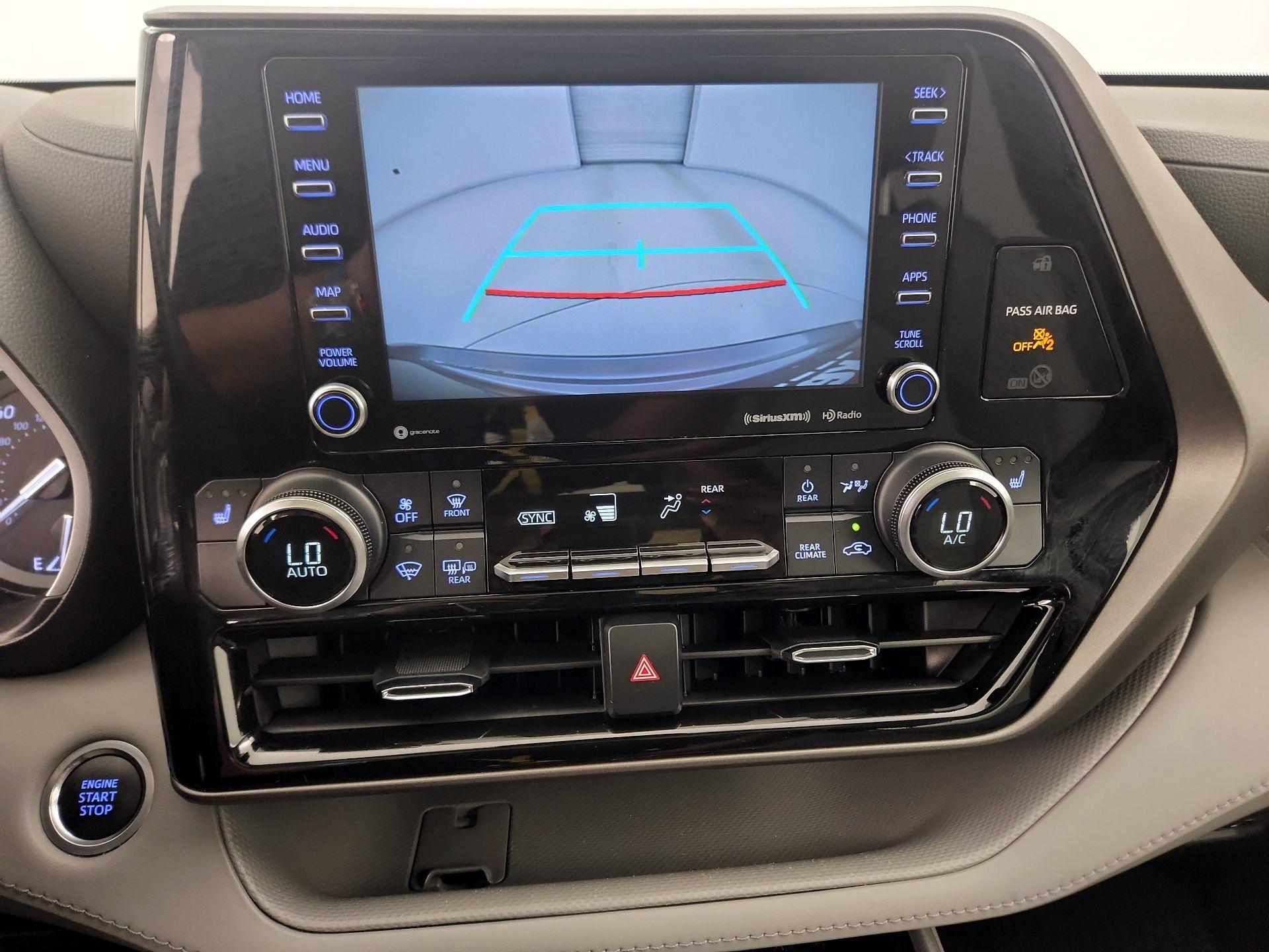 Thumbnail: 2021 Toyota Highlander - 15