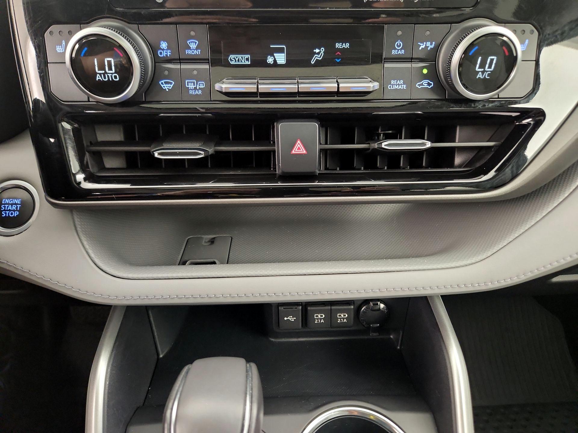 Thumbnail: 2021 Toyota Highlander - 17