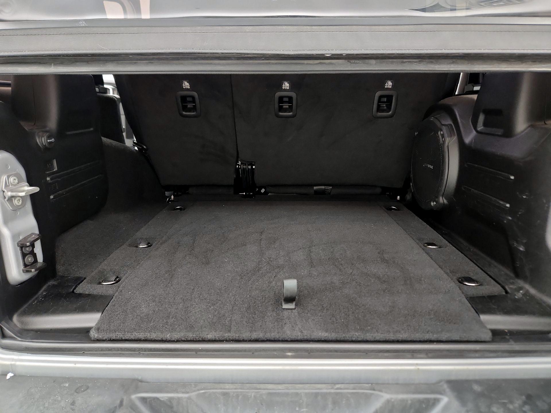 Thumbnail: 2022 Jeep Wrangler - 20