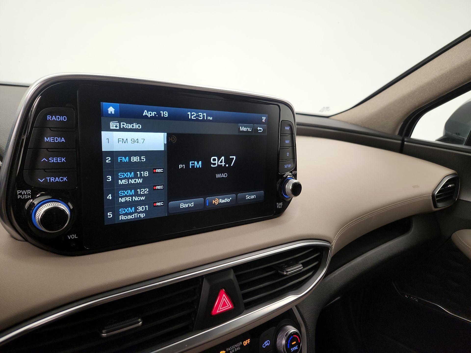 Thumbnail: 2019 Hyundai Santa Fe - 16