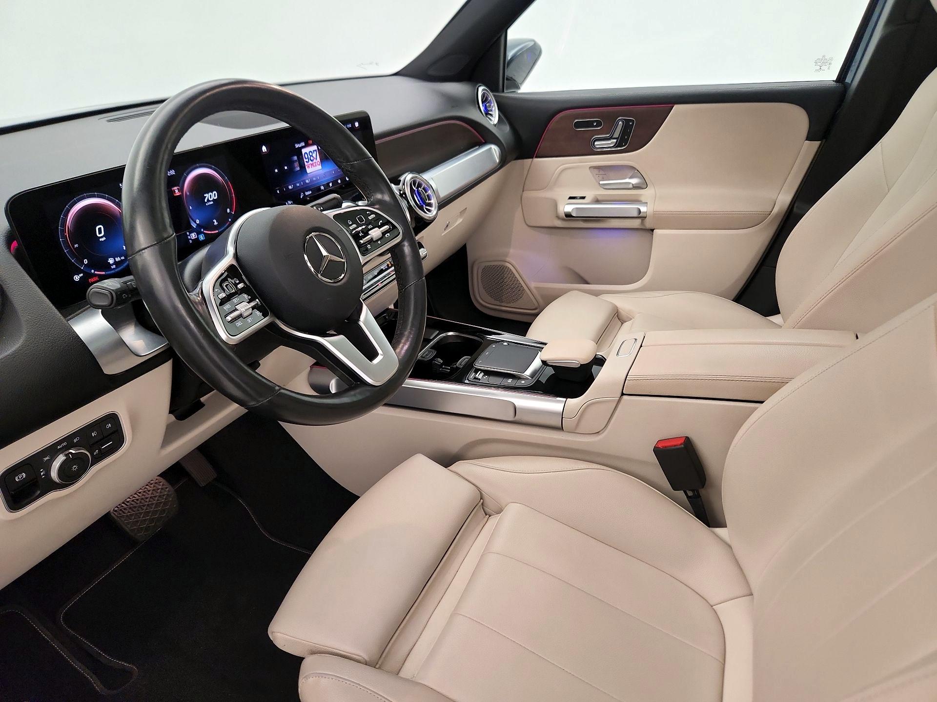 Thumbnail: 2022 Mercedes-Benz GLB - 11