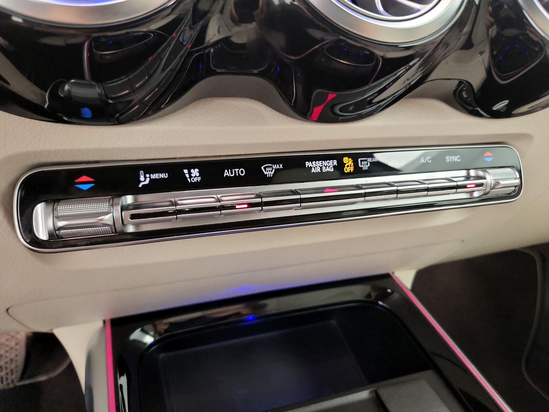 Thumbnail: 2022 Mercedes-Benz GLB - 16